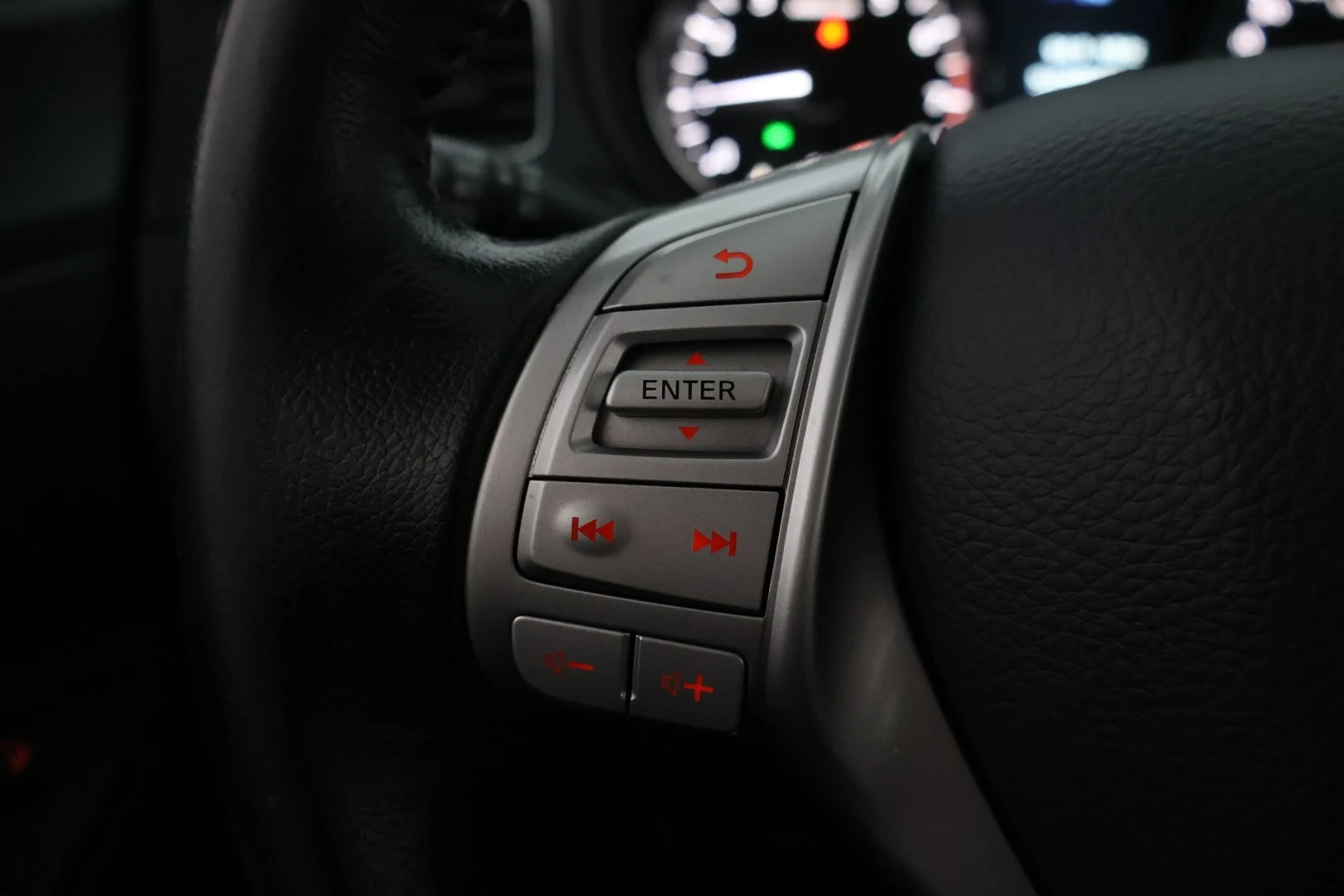 Car Image - 3okLoWj0aAcd7rsC8OXuVW