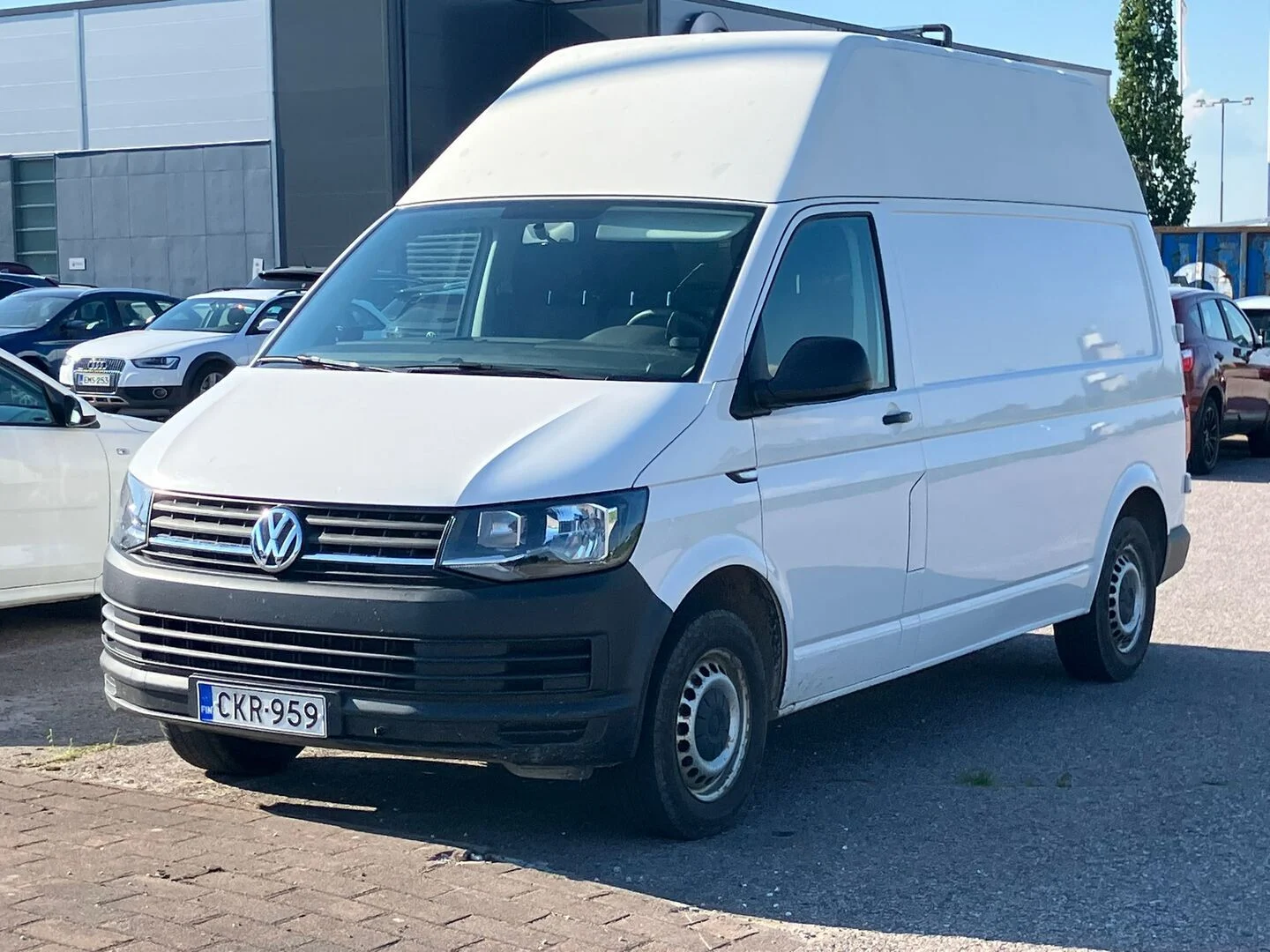 Car Image - 1IrJotbOZtEn8yzhuGUcwD