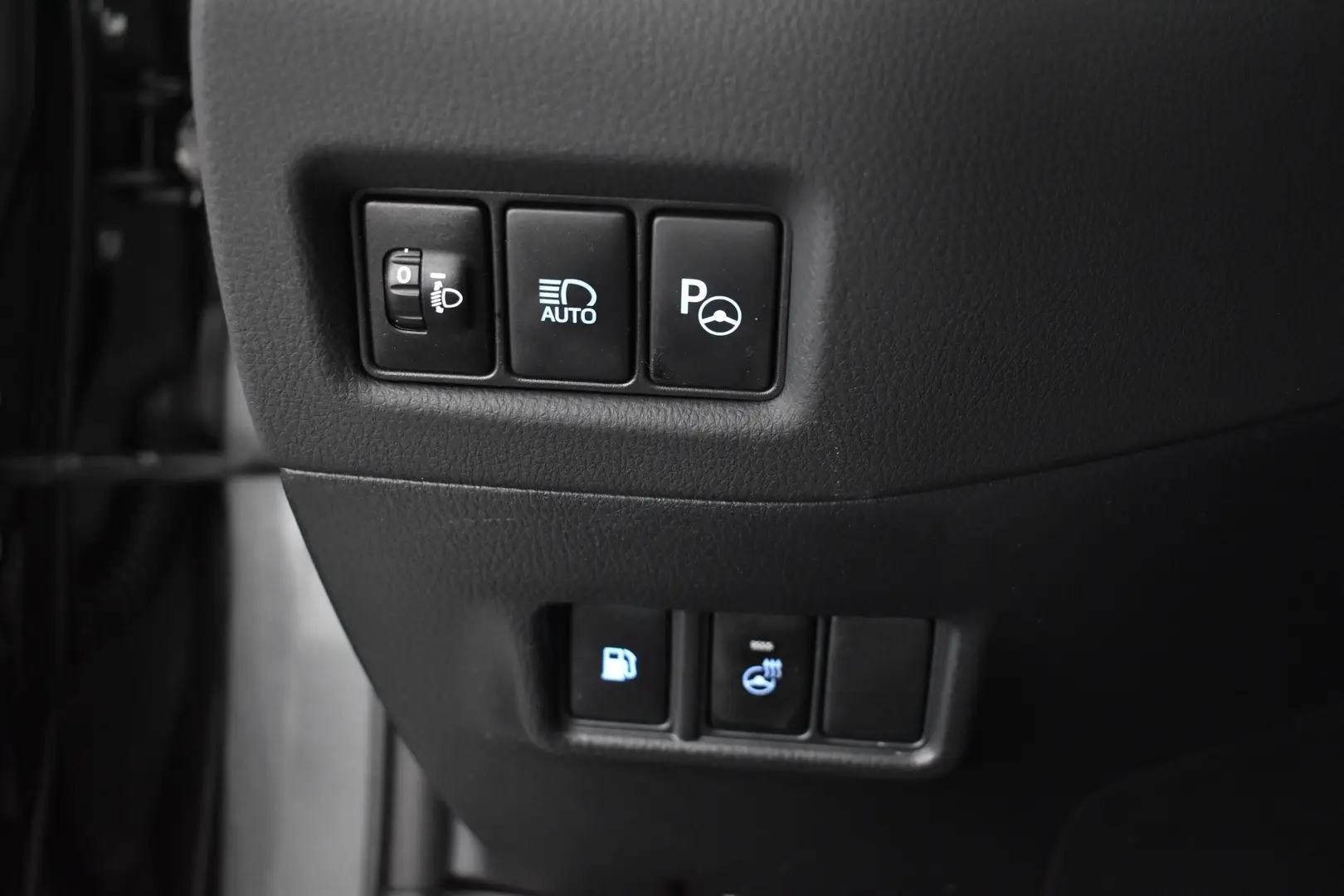 Car Image - 4nSNO6R8smiD8kWwp5KvVx