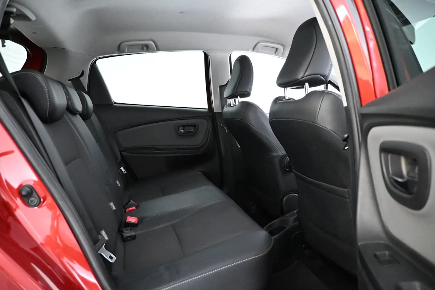 Car Image - 5hSmcreshy2YiwcCDxzW0U