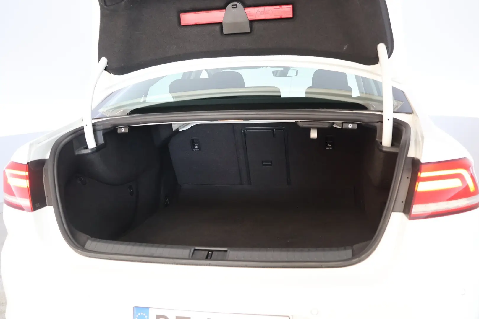 Car Image - 7lM0rLHKlGypv8TYPVosV0
