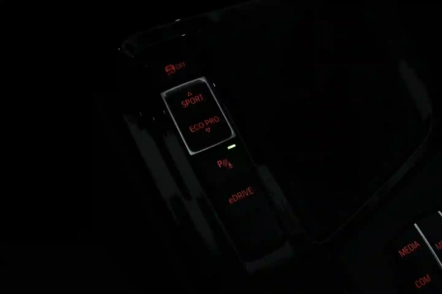 Car Image - 4GQH2LuB9dNzhQ1Fj5JPRX