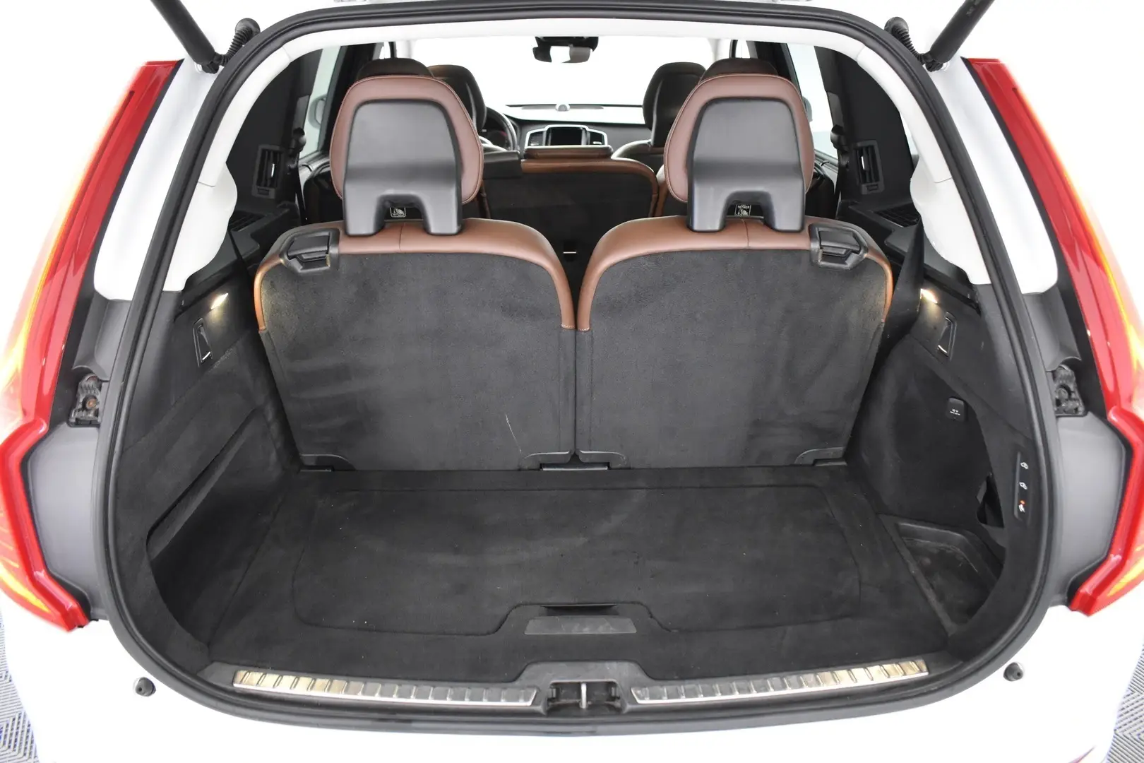 Car Image - 4p6B2A7GLrRgaIVMgB7Muz