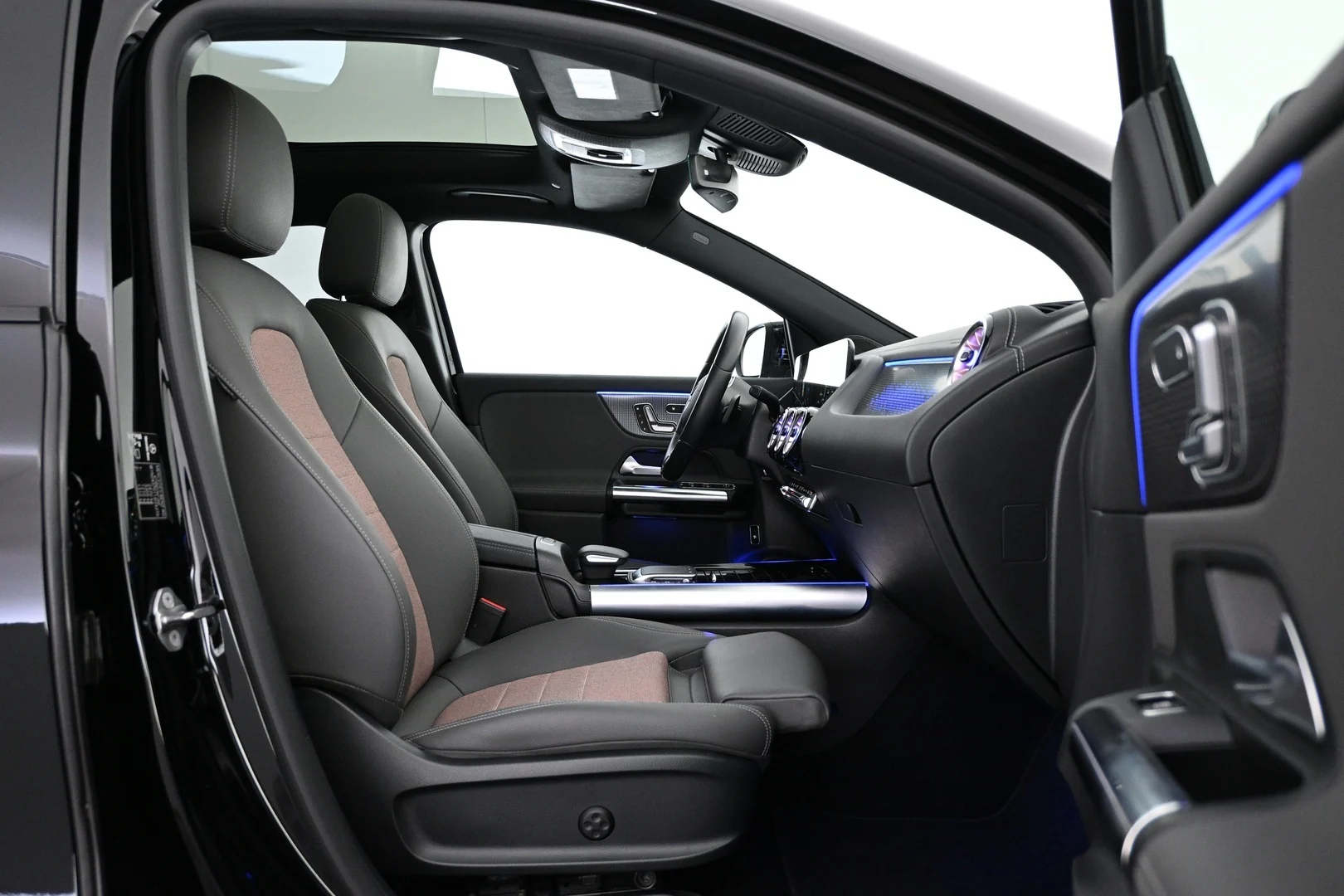 Car Image - lVpRe0EQBL4uwnjlpoZ9y