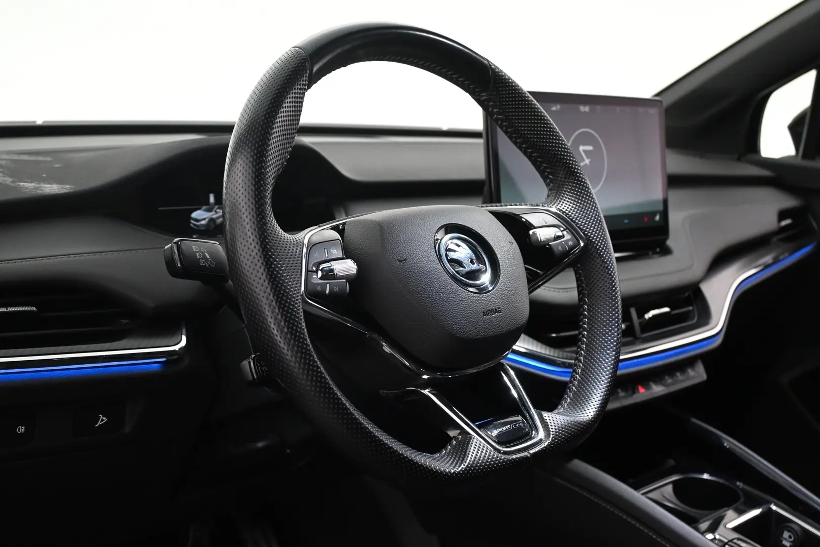 Car Image - 5RDi6fdnT1XDqQeCRmloJf