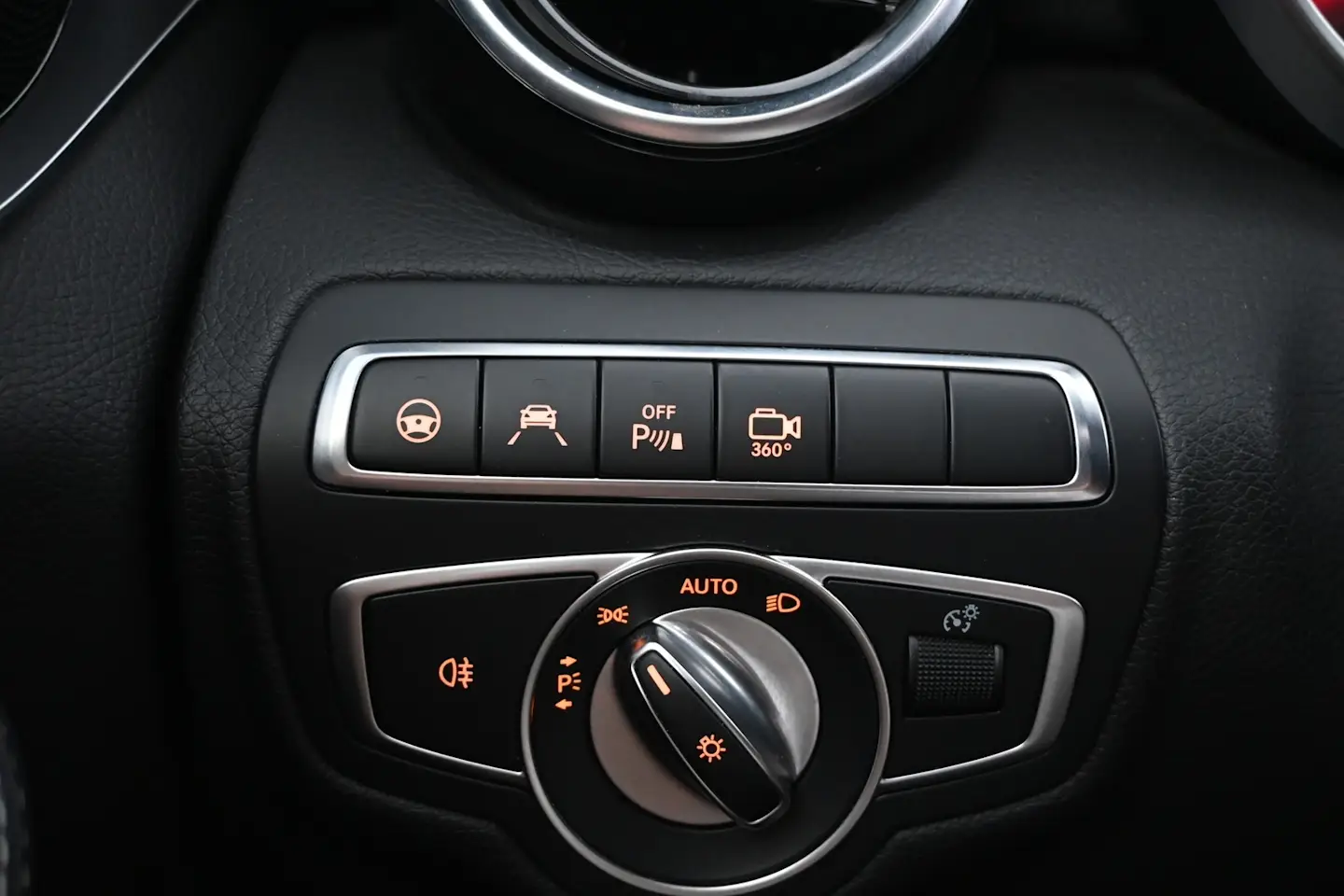 Car Image - 4wfb0NBcw5hYiir0A8eMgV