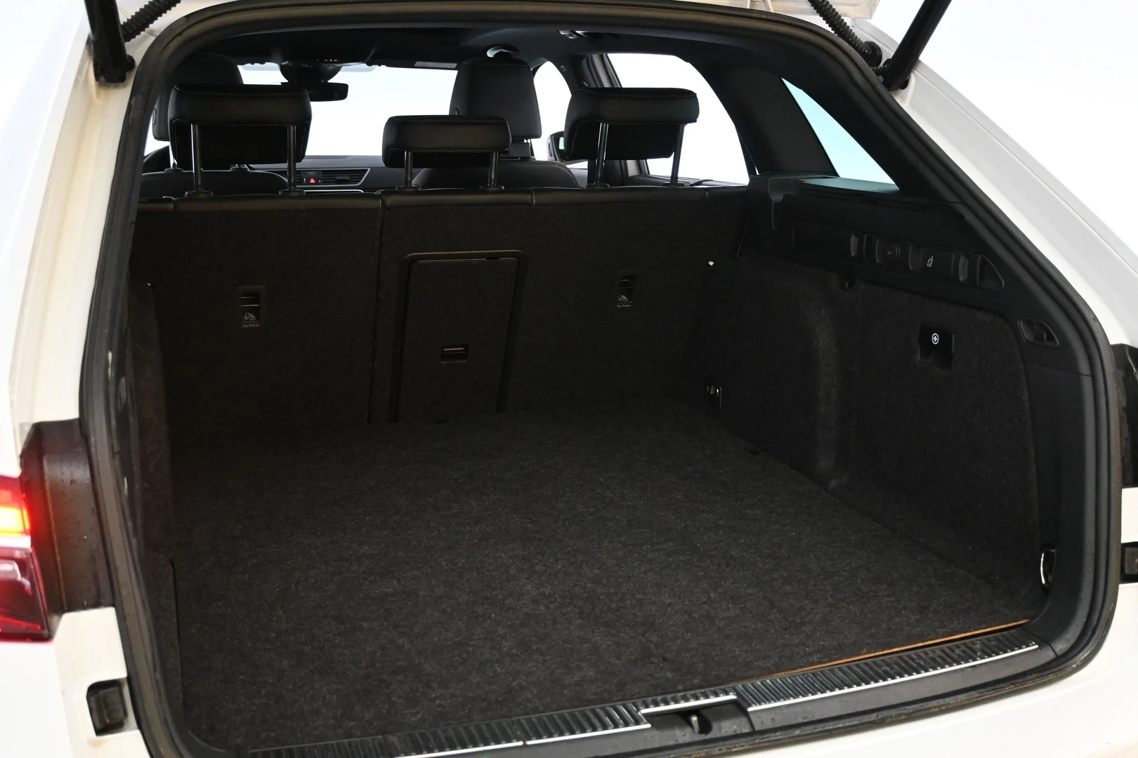 Car Image - 5PLYVYvykWJPMKQ0S0vq1E