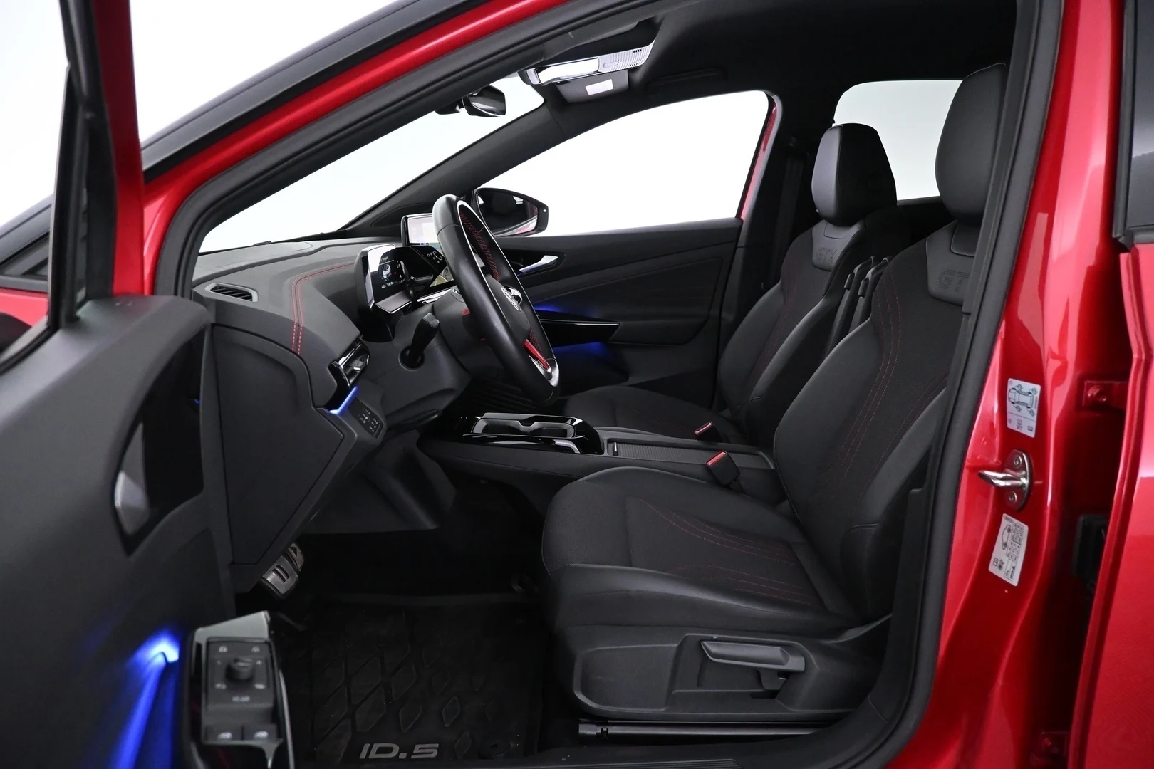 Car Image - 7fc7X1yBr1RVwudpHv5MxH