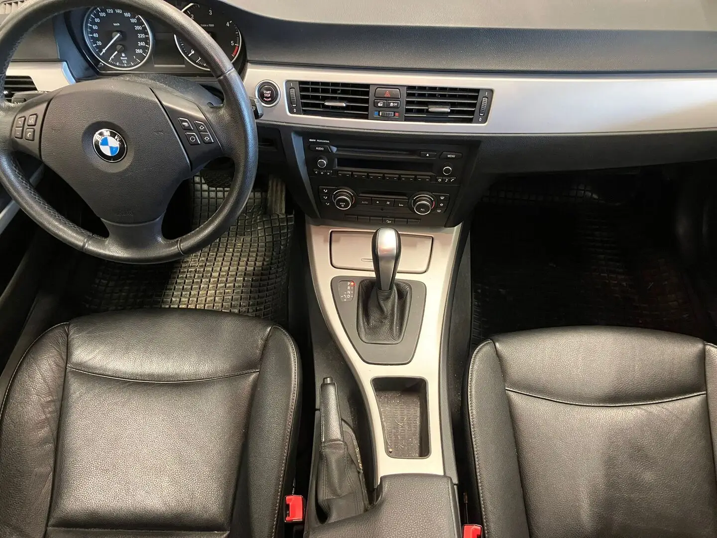 Car Image - 0DFxCGJT9LxvFWG4Mf5LY