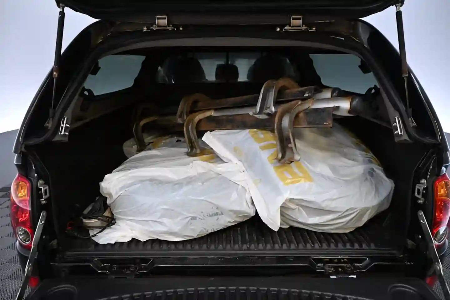 Car Image - 2QUgioo2rIXSYieM1yvbRh