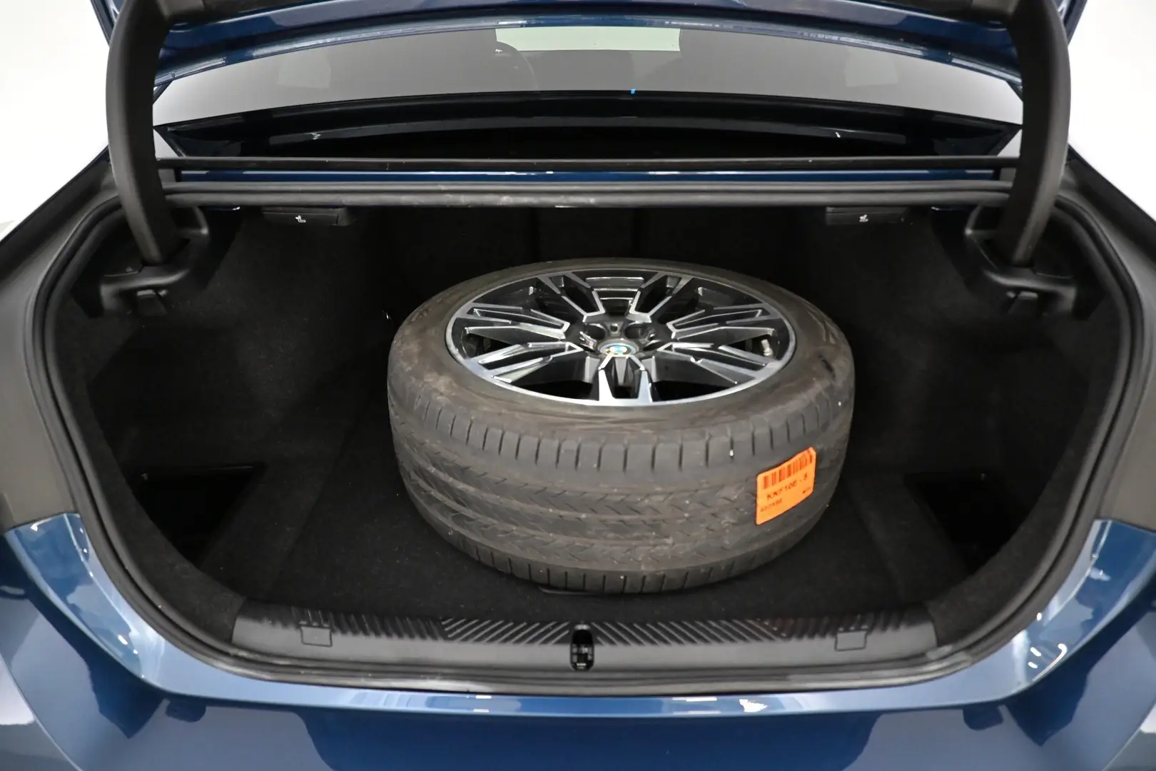 Car Image - 3aDDsRLO4cHb4KjqKOoLMN
