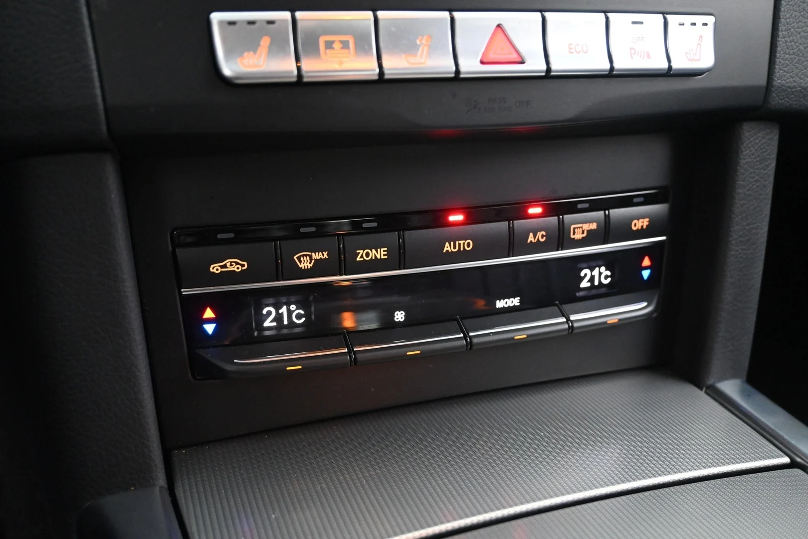 Car Image - 1dSzqDHlSUzuIUhMQIHyUO