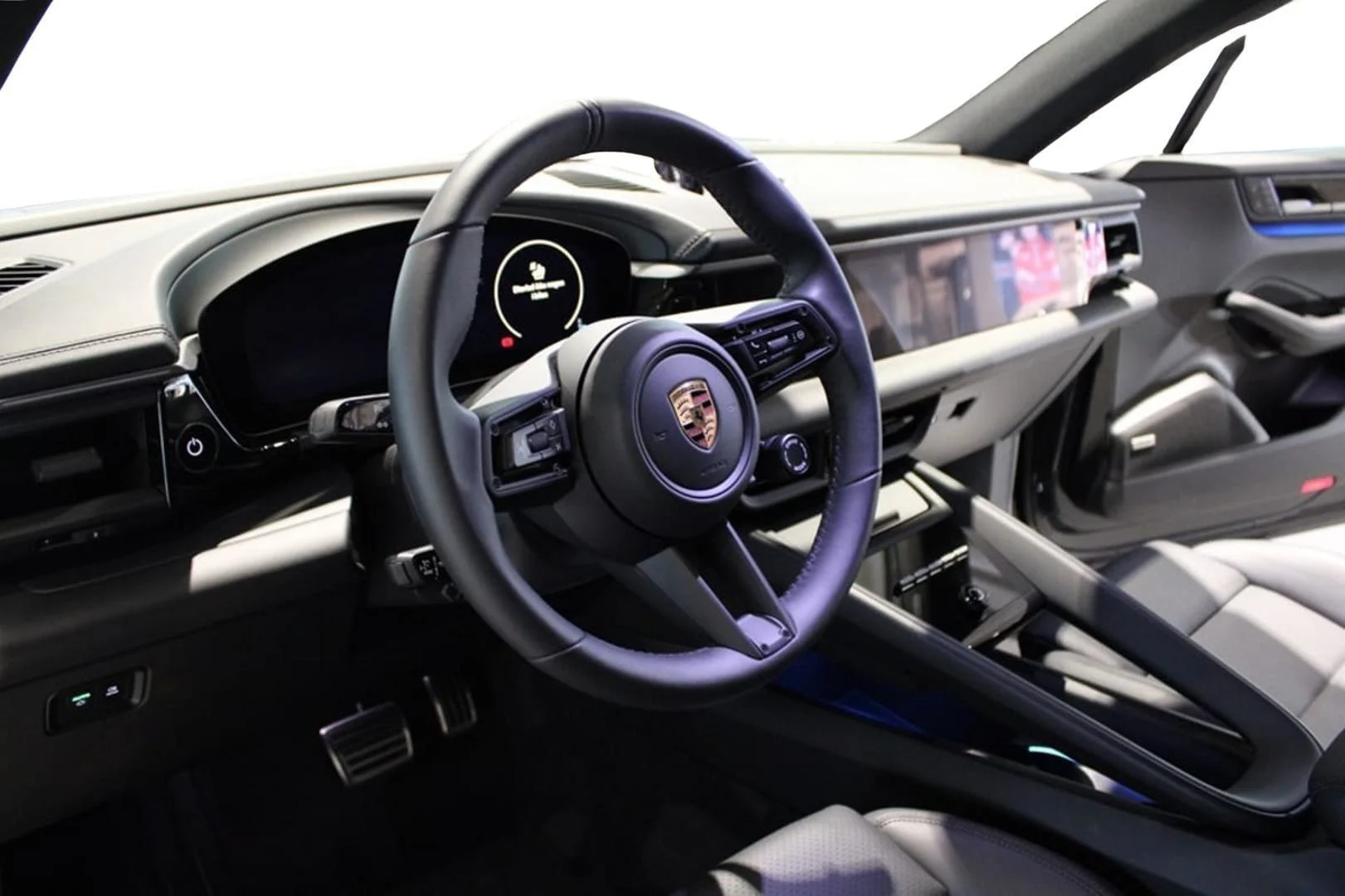 Car Image - 3EVeHozo7jJPtjW4tEMl0