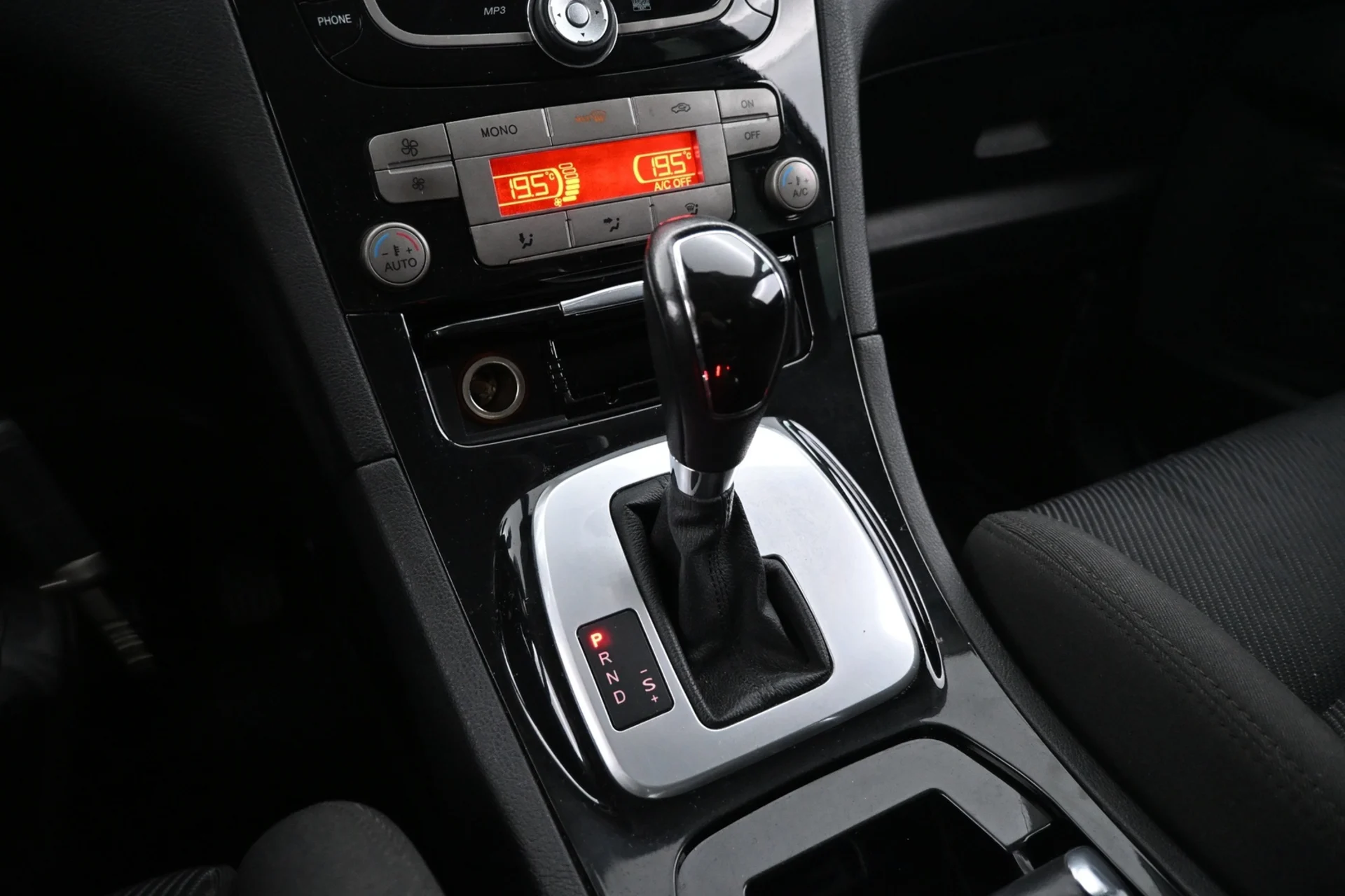 Car Image - 0j47KMCUyEObXx3jVf4Tu