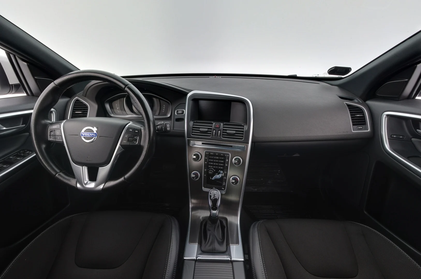 Car Image - 10W89BqtXUUiKPatsjgdCp