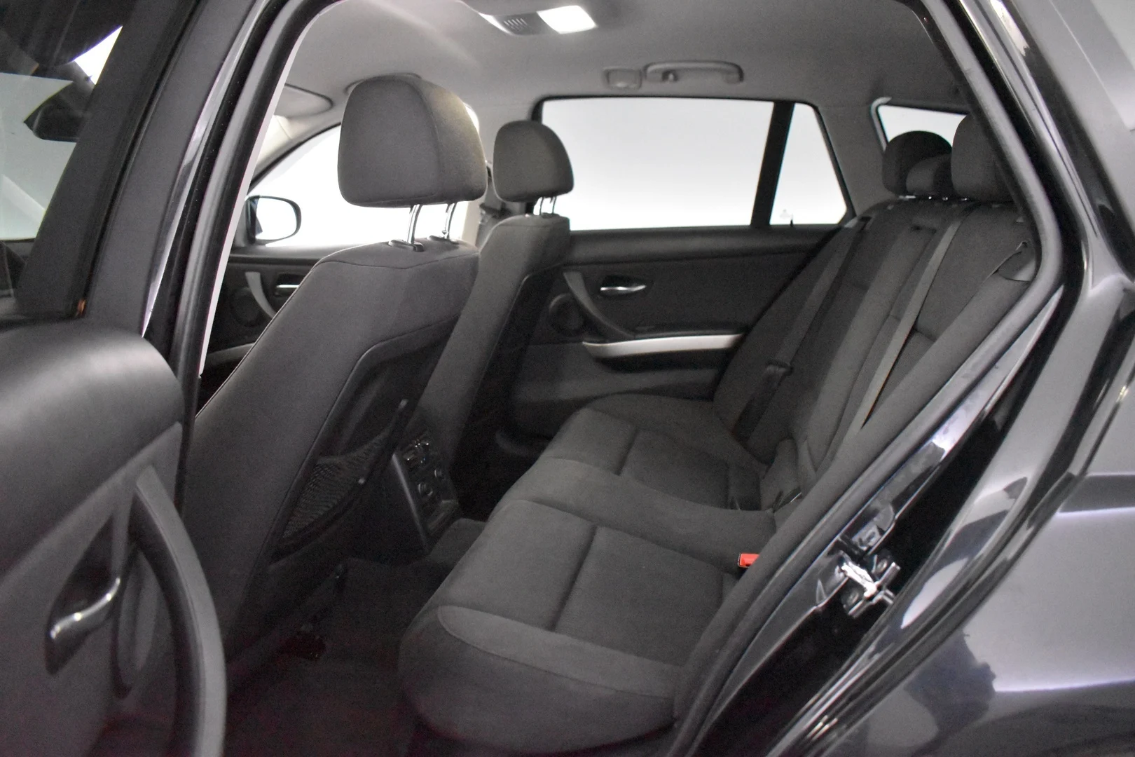 Car Image - 4I9byj5exPq9cEjQseBlfJ