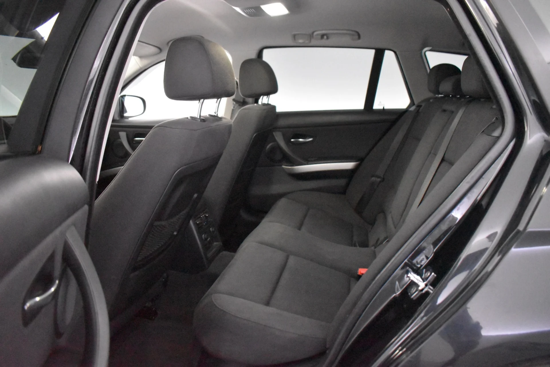 Car Image - 4I9byj5exPq9cEjQseBlfJ