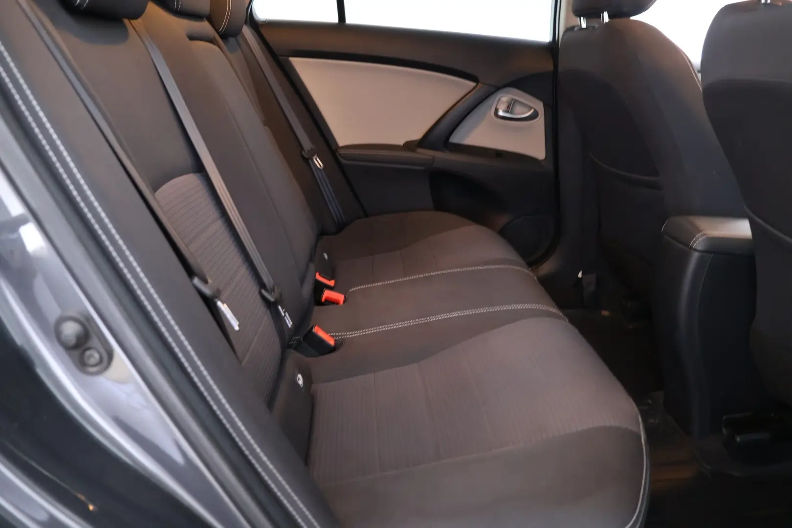 Car Image - 1e9IoSSh20jtRuiEIC0XiH