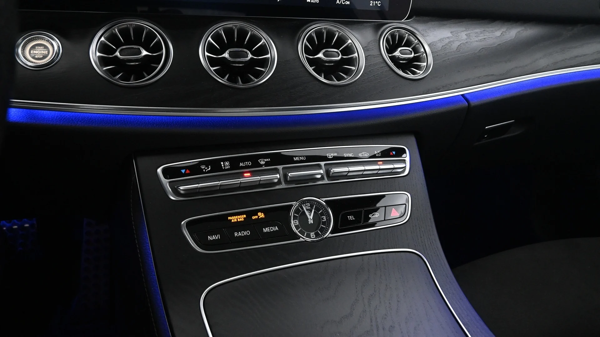 Car Image - 4YkzpIhcEmOtJVZ2lkg8Mb