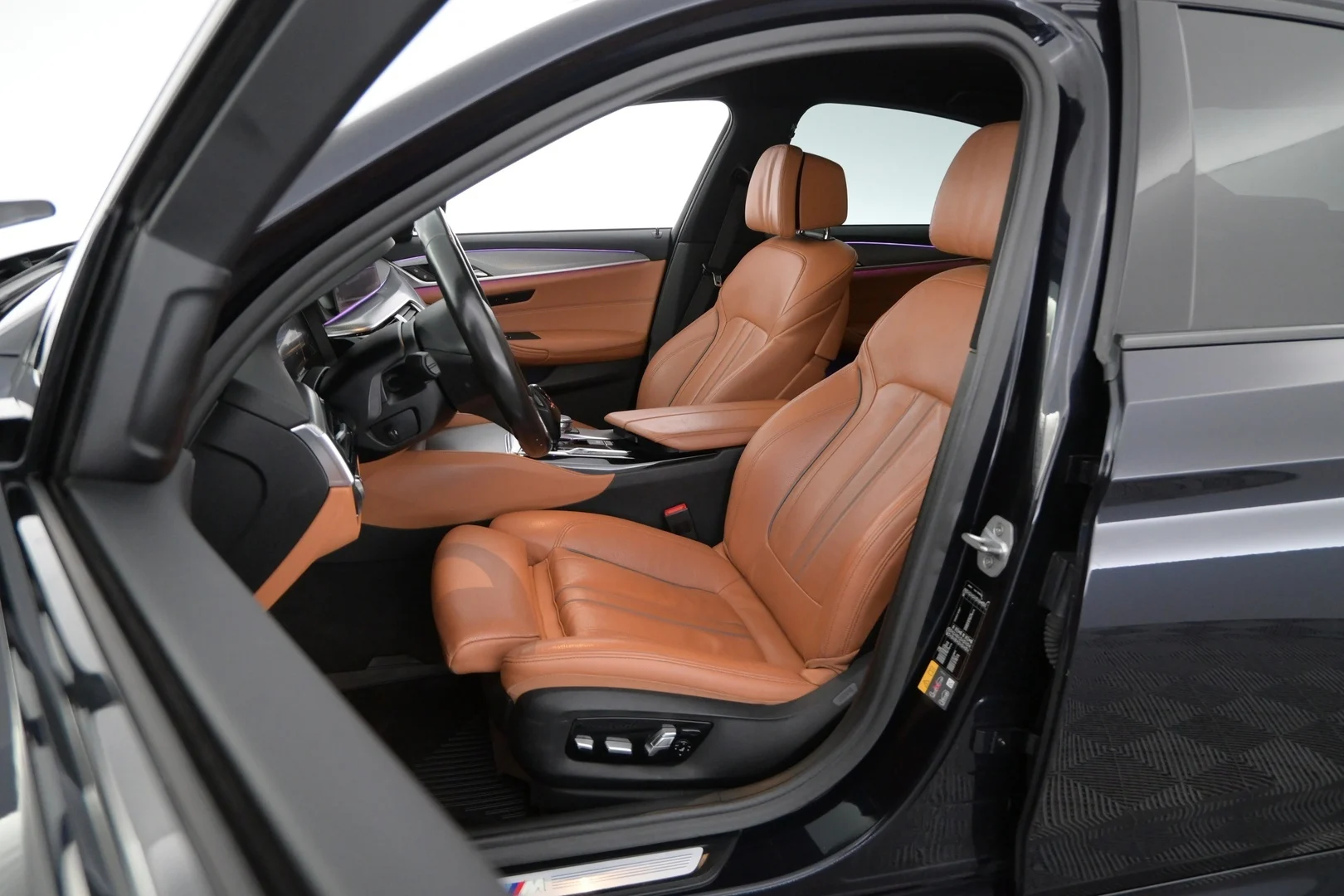 Car Image - 1MjyJacvBqKBH1xaTNF4SY