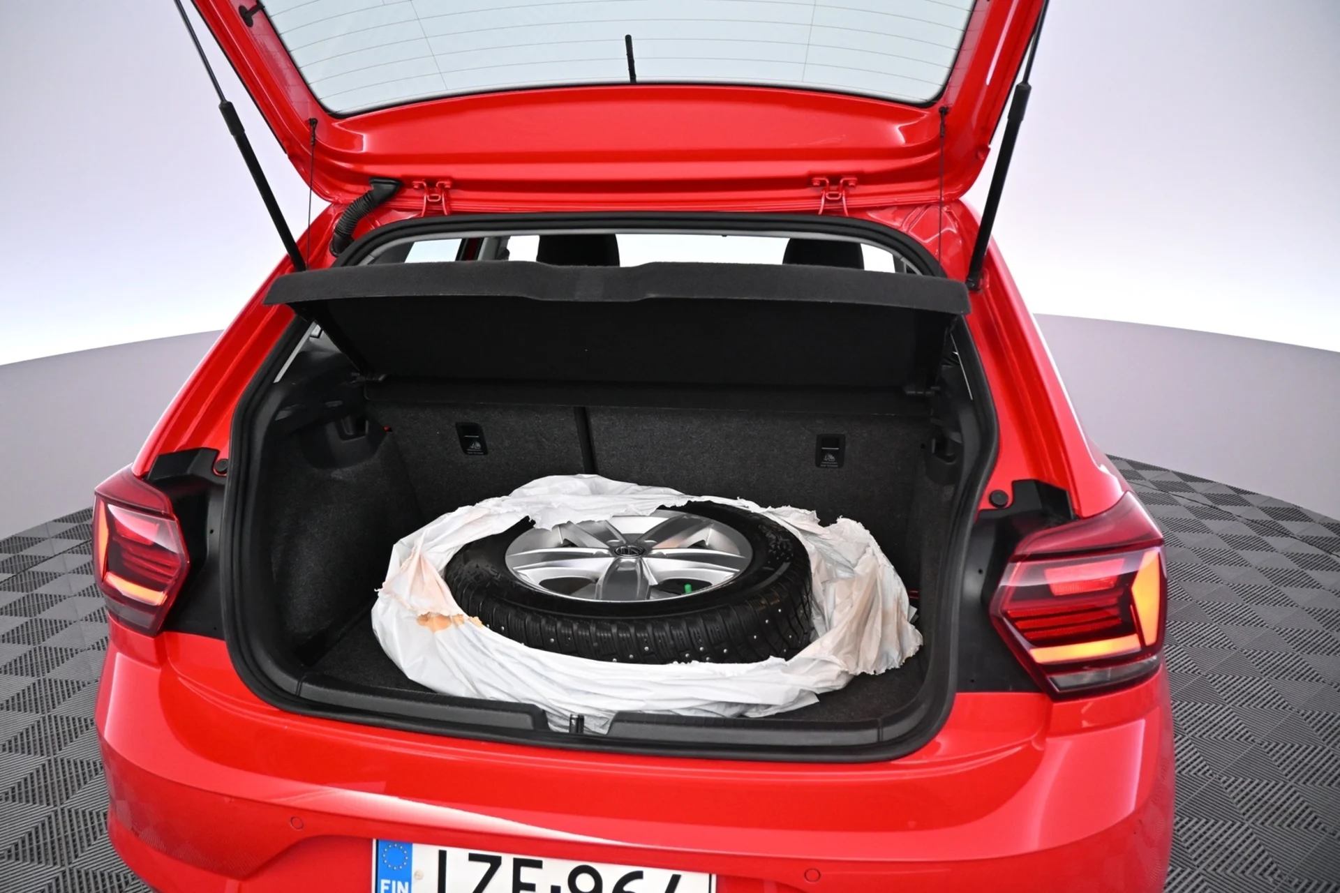 Car Image - 21c7fiLYPuclnc8dGffnGx