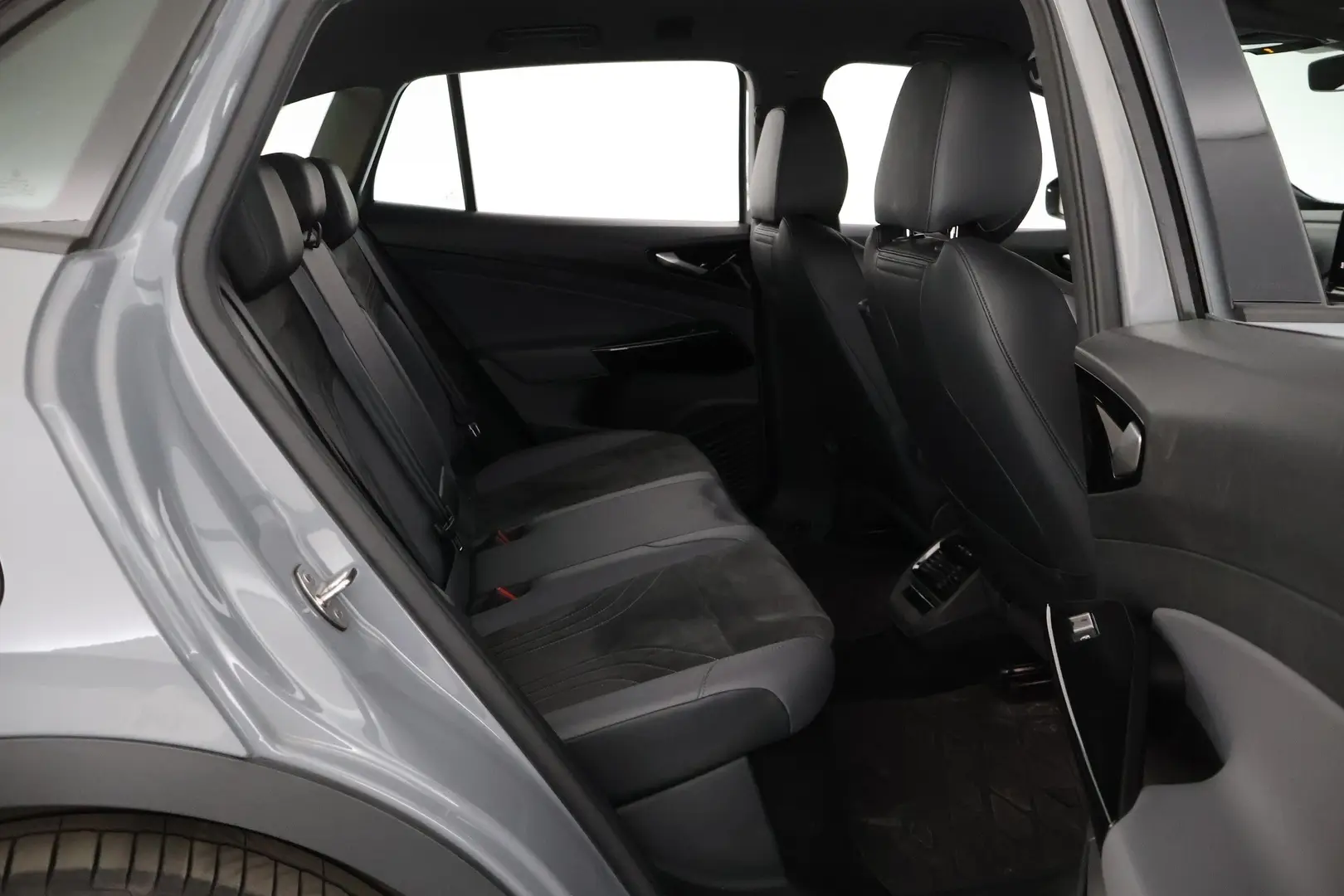 Car Image - 5jx8pfB6kaYn7hBNAAY8vM
