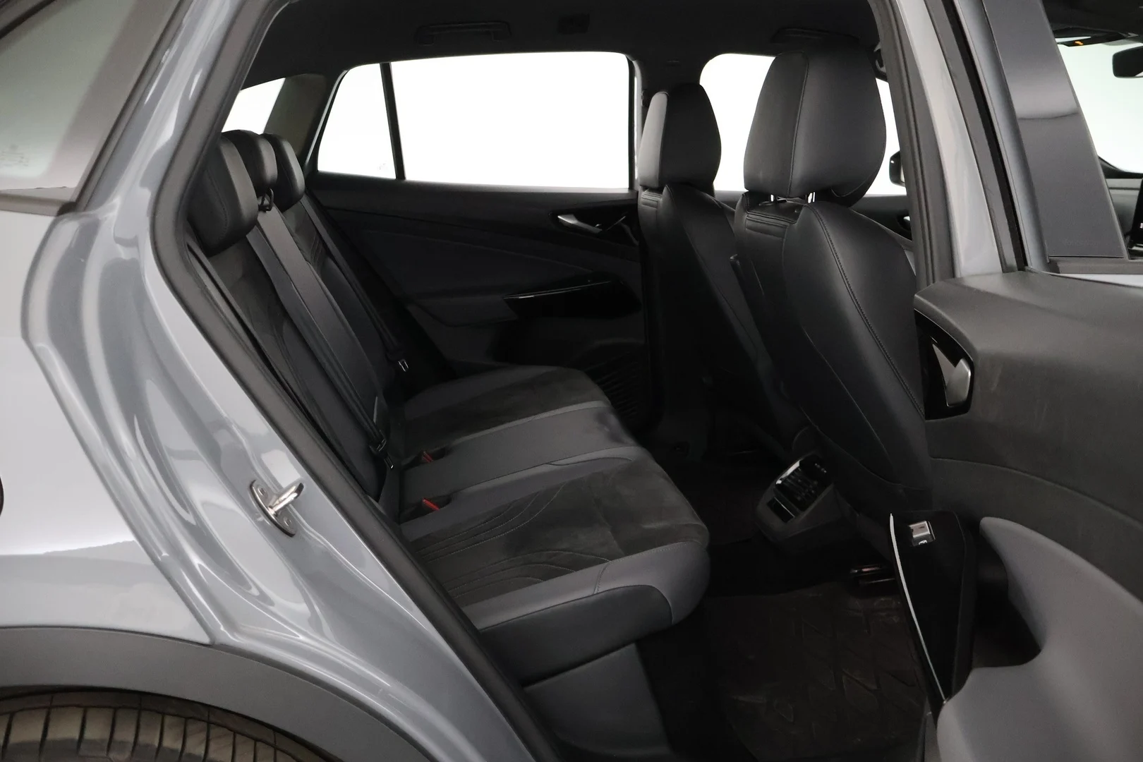 Car Image - 5jx8pfB6kaYn7hBNAAY8vM