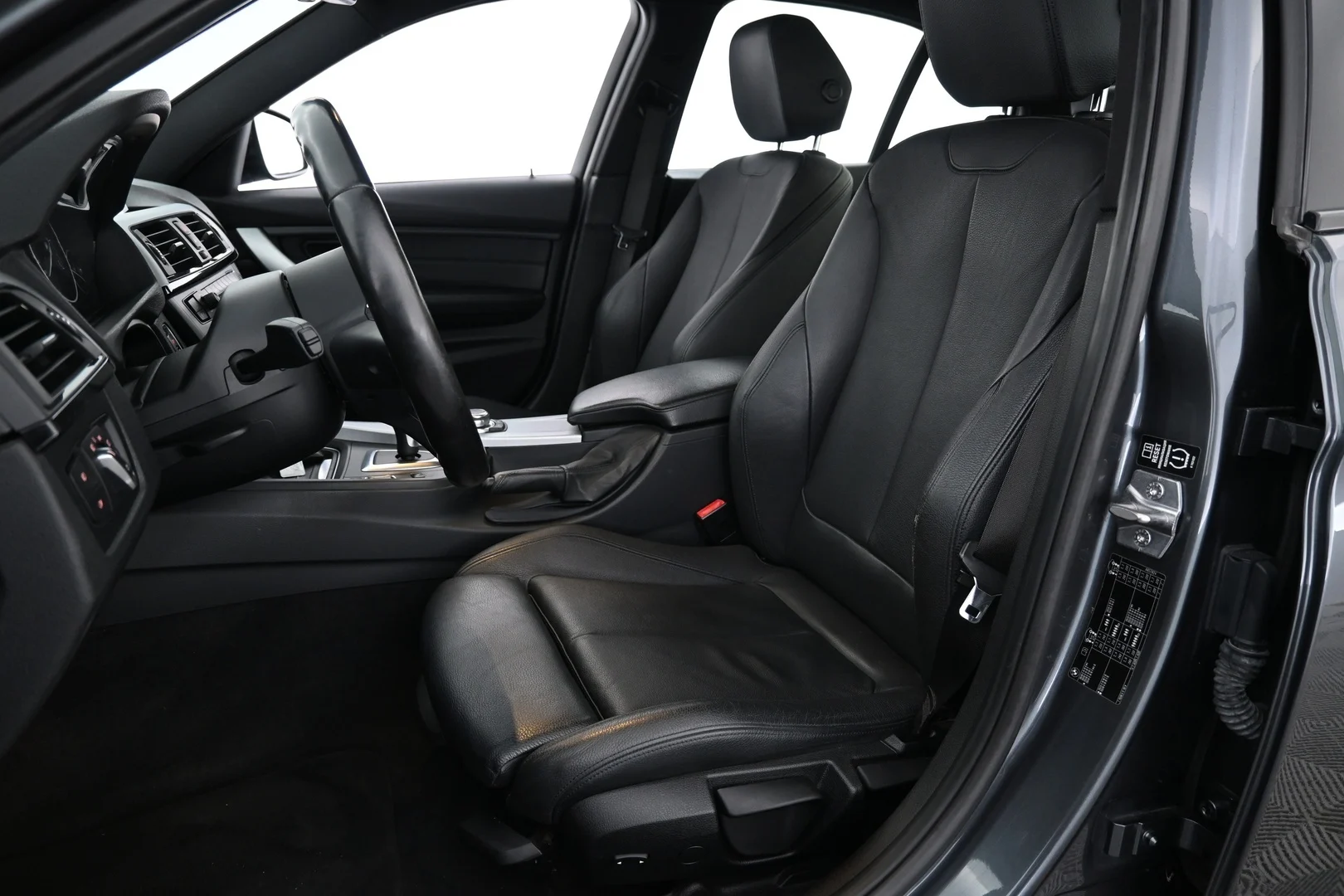 Car Image - 5UocwvSpKfQxHJV42u0Z7s