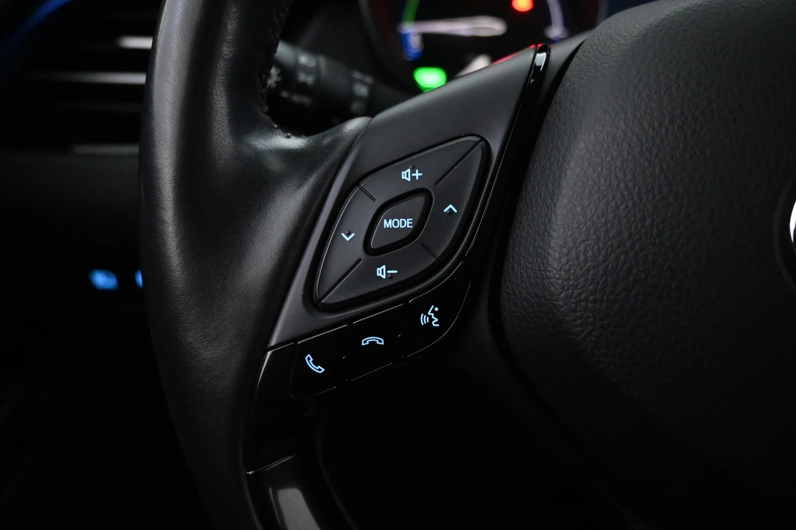 Car Image - 57PntZY4g1Idn82MbjsGuk