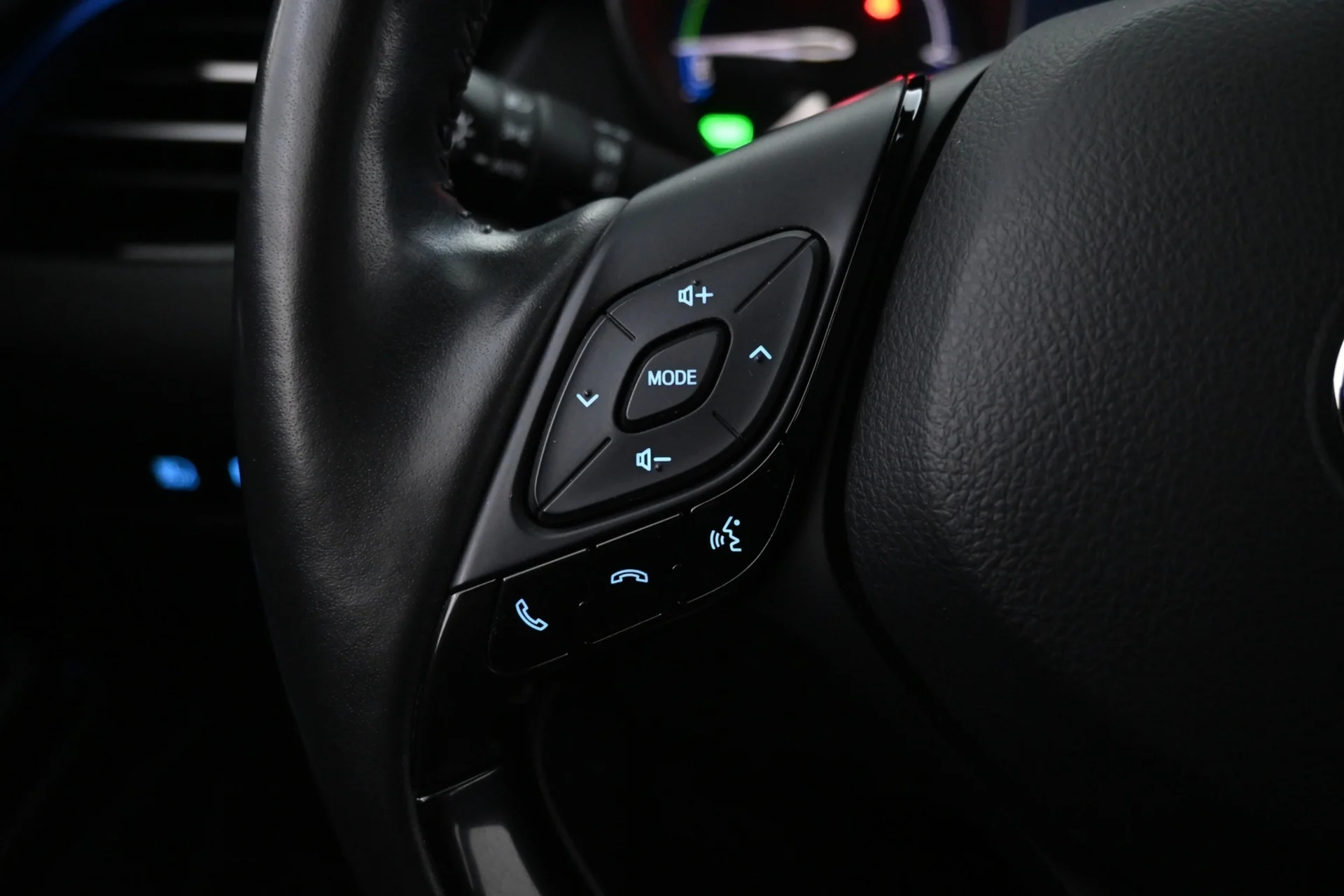 Car Image - 57PntZY4g1Idn82MbjsGuk