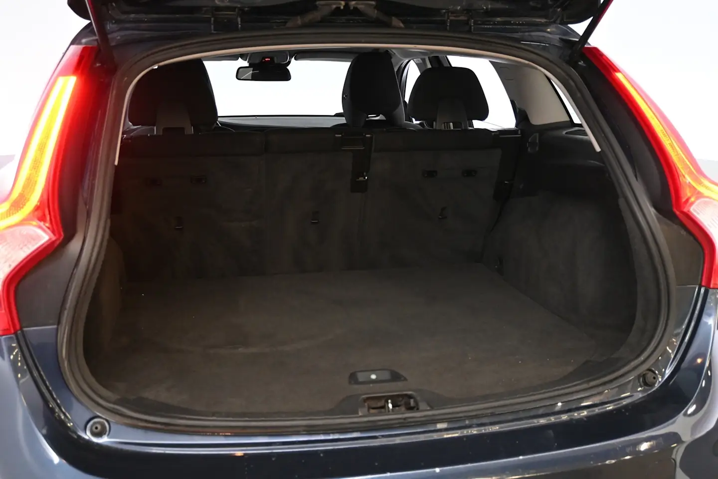 Car Image - 3YDmoZEScs5E2rw1AQTlka