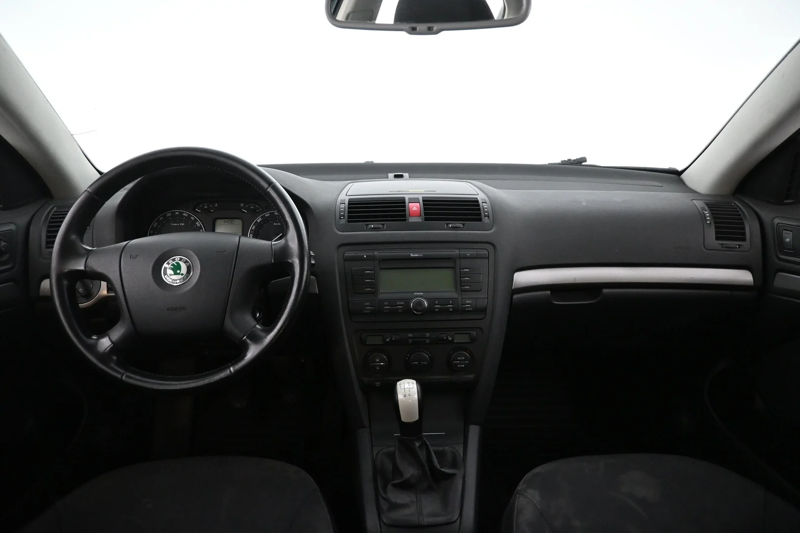 Car Image - 50f8jJ8V3ThwC5VGFa0xDQ