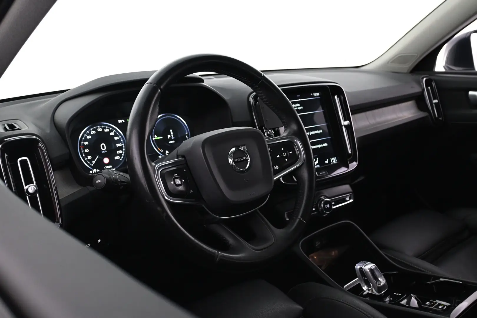 Car Image - 7jDtVyfYcLF7llFo3vfHBZ