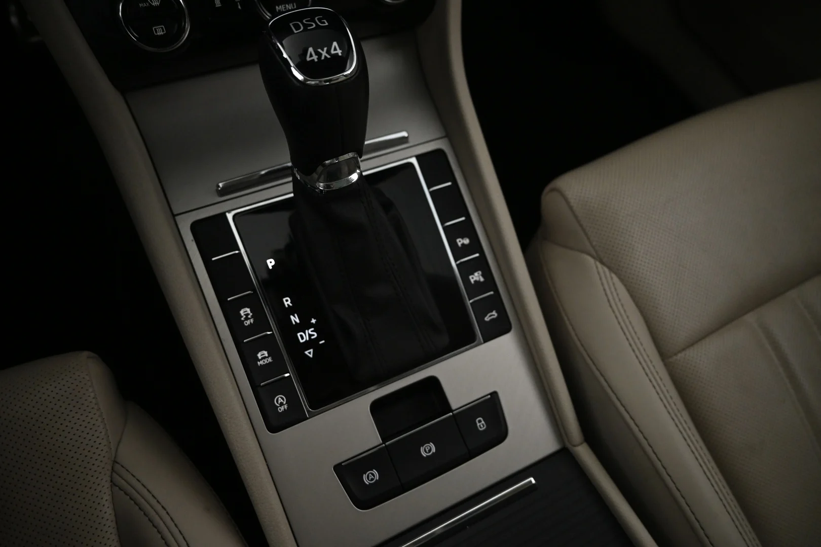 Car Image - 5DzKoQEoITikNUdKkn0xR4