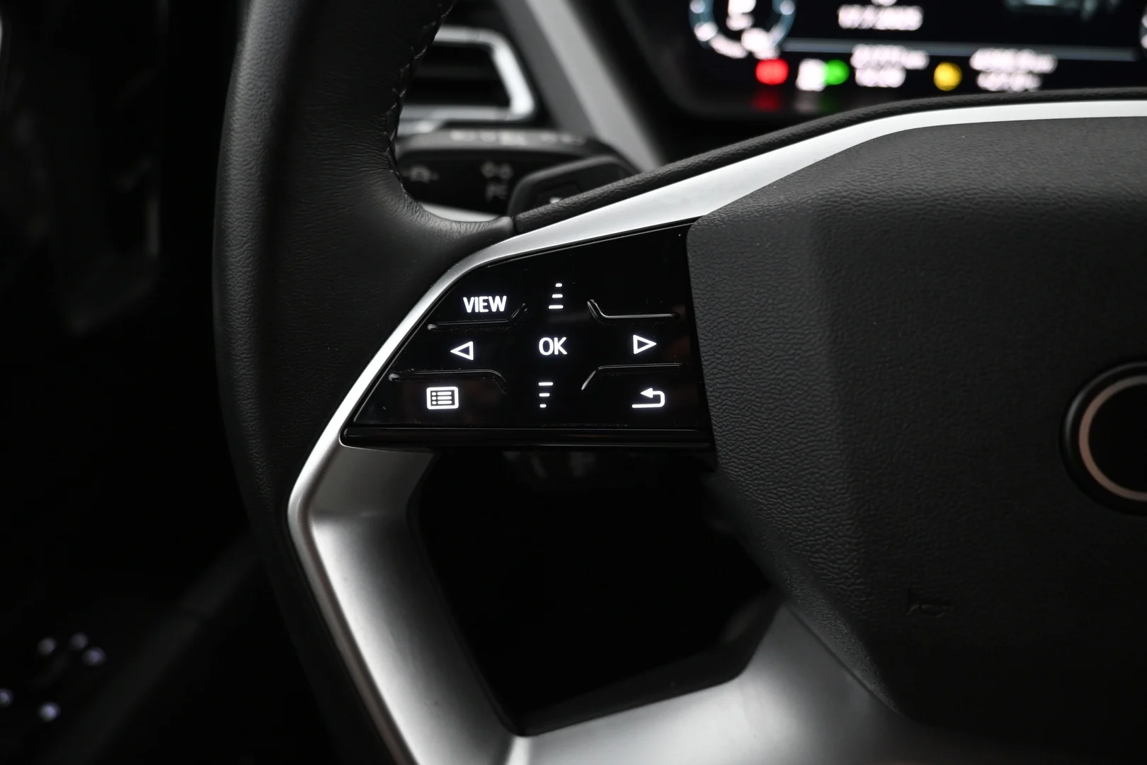 Car Image - 4QG62zv8EKa8RYSSlFLTFl