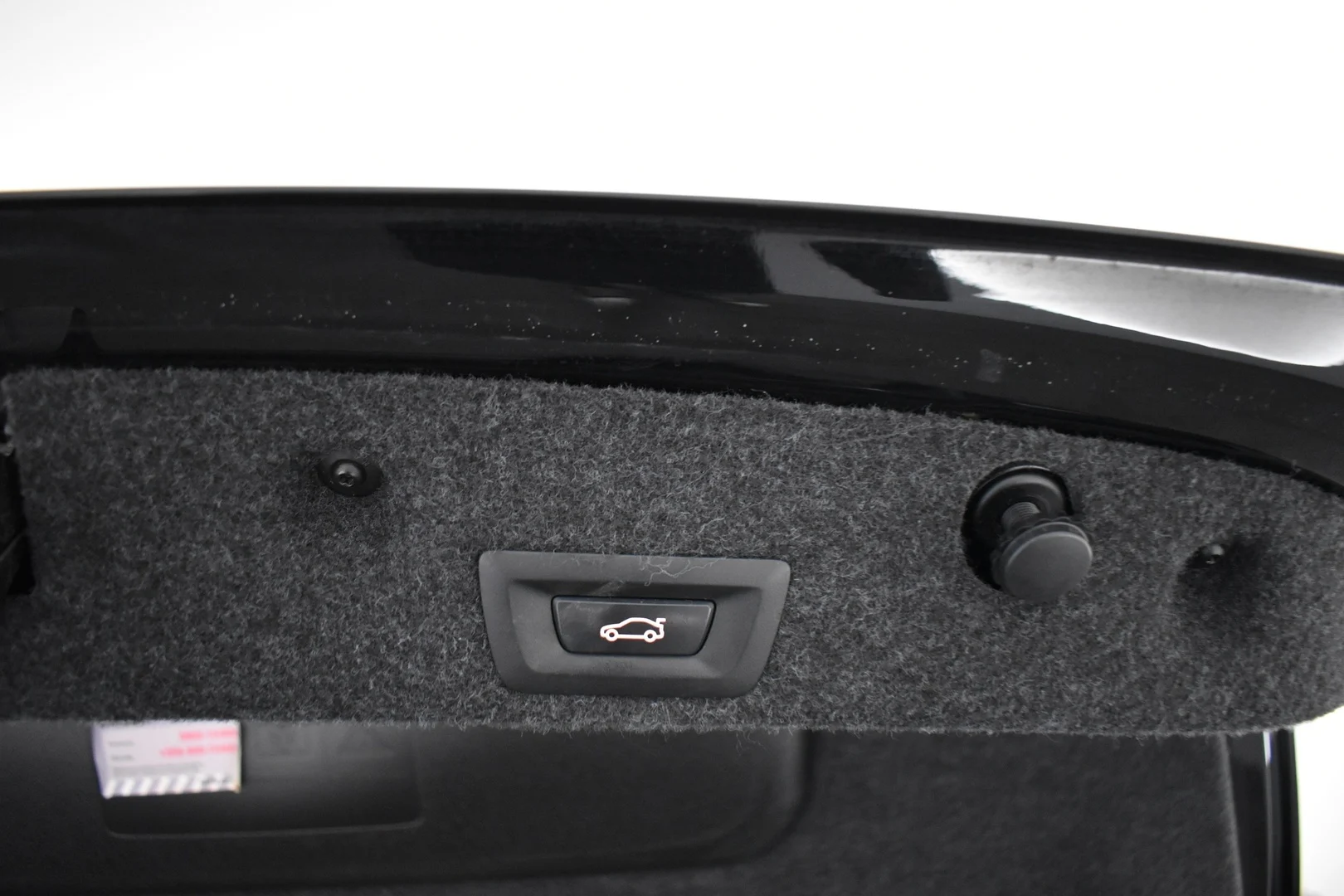 Car Image - 6ue8et1eVlXBI350VMGM07