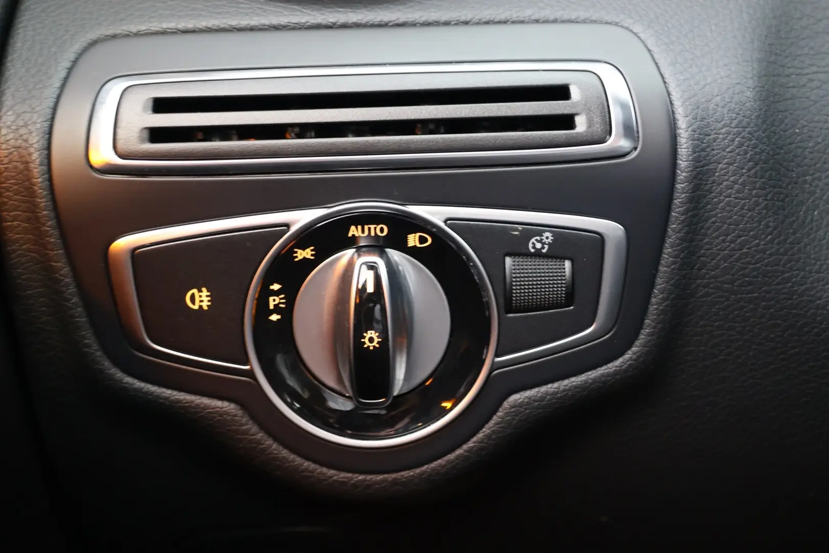 Car Image - 1nc7uSskYub94uou6W4s8p