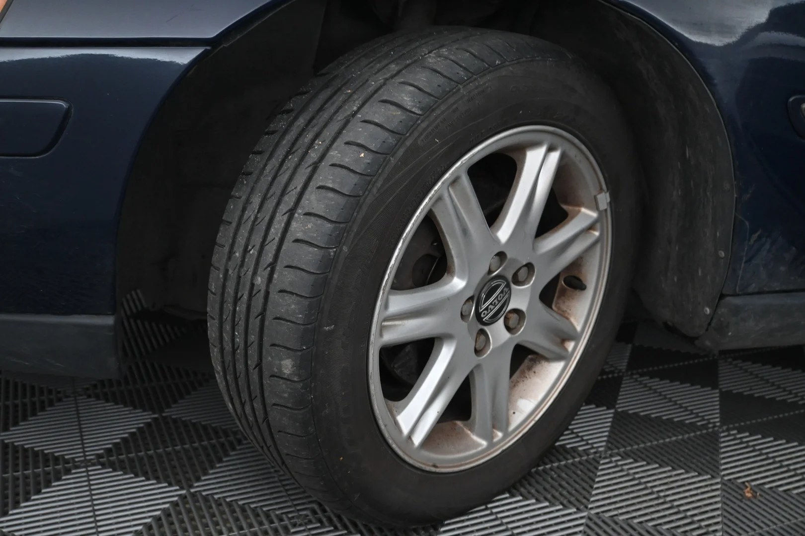 Car Image - 7lRYGqrPytDUWp4mfd7GGn