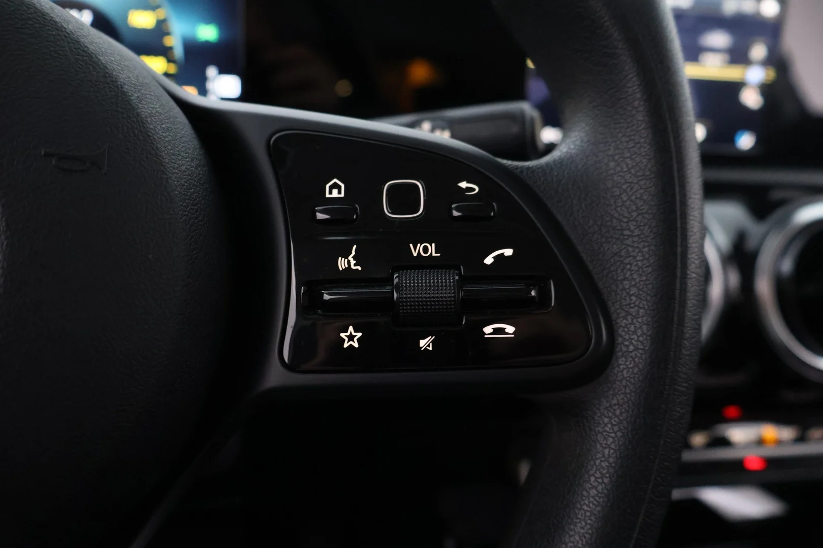 Car Image - 6IGgQ4UmdREhw7DrmcJ1r0