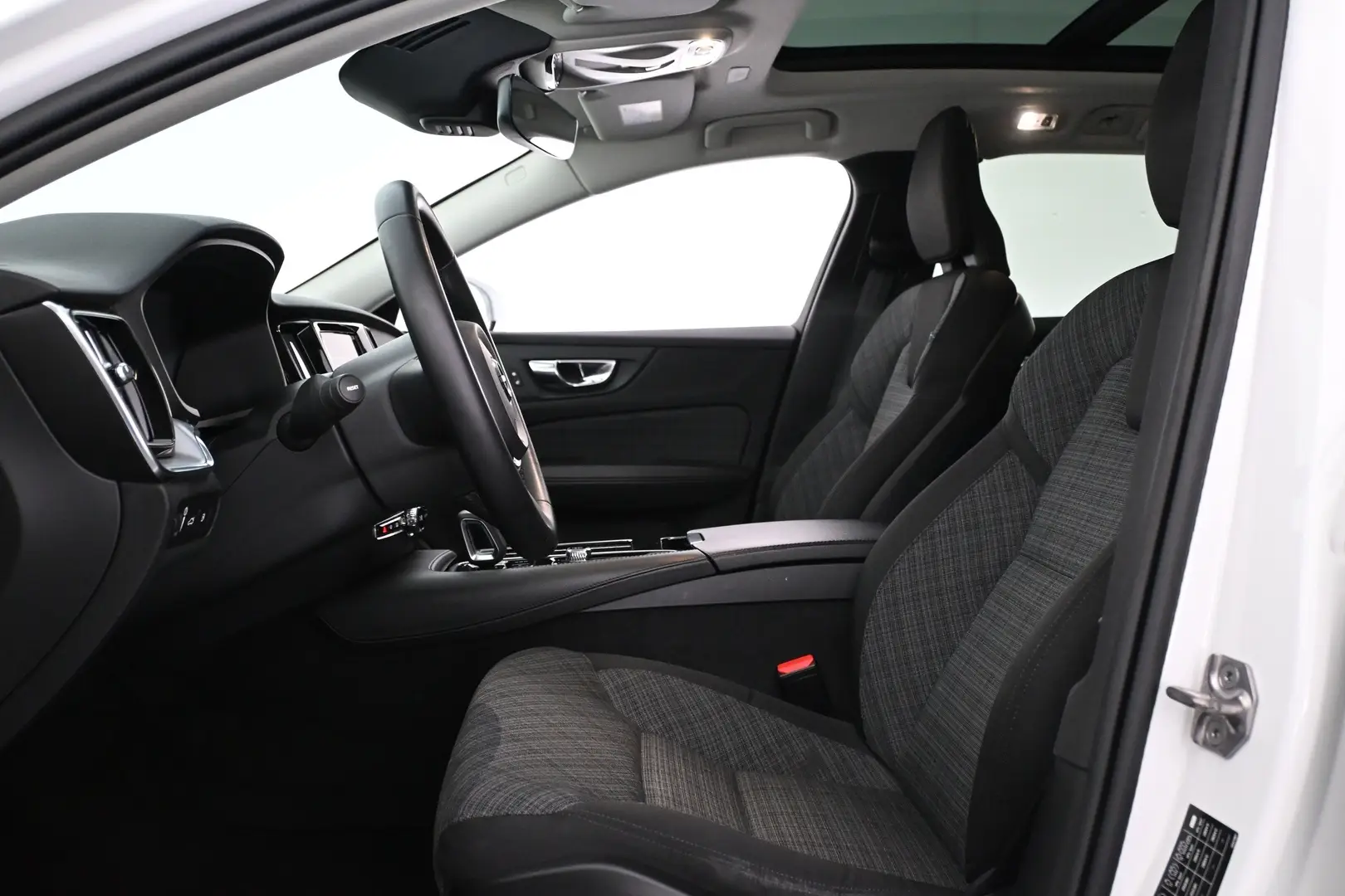 Car Image - Y7rIbYRdmcCW61kkZLMiL