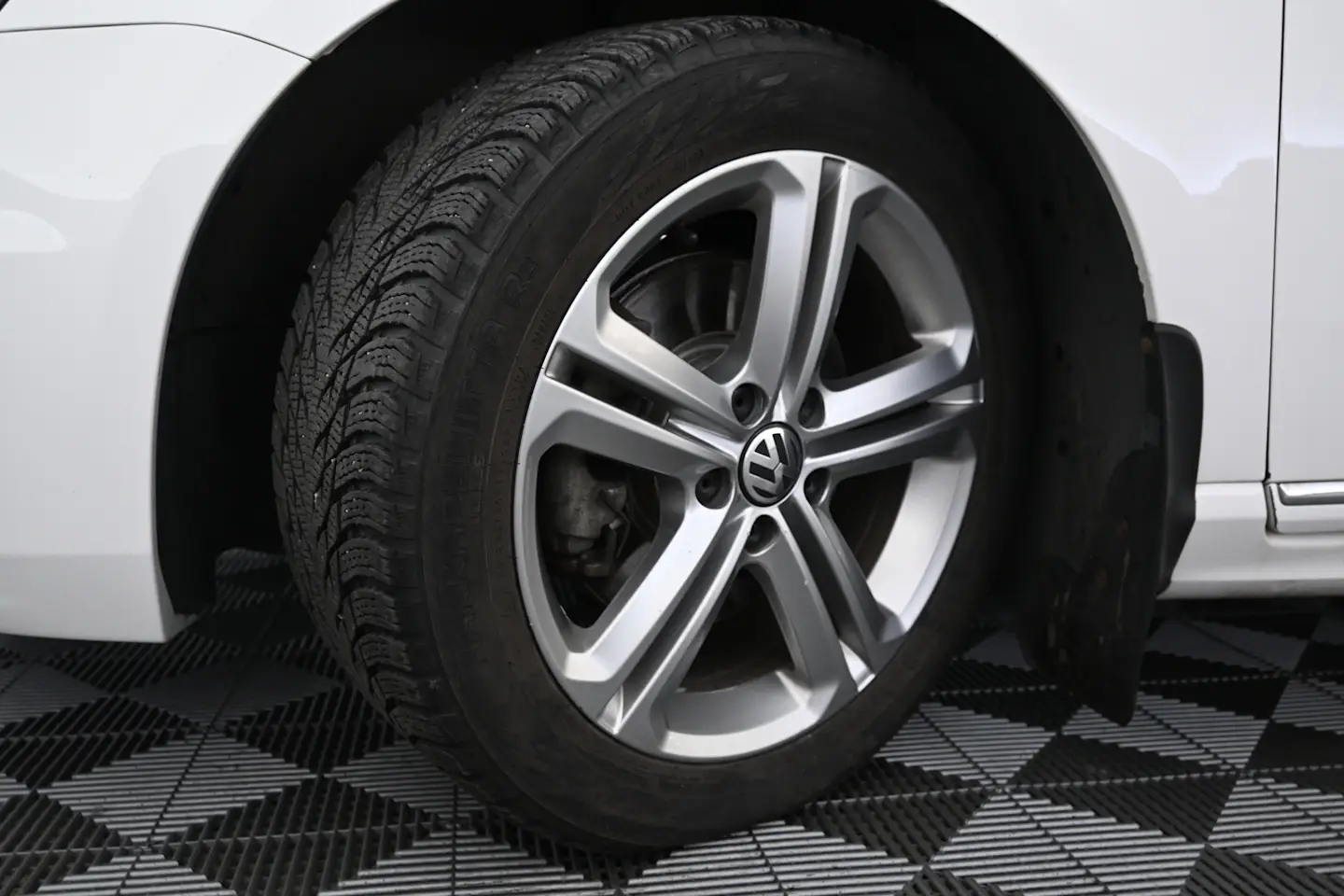 Car Image - 5ym0vzkwTk6PyG4QnBlHYL
