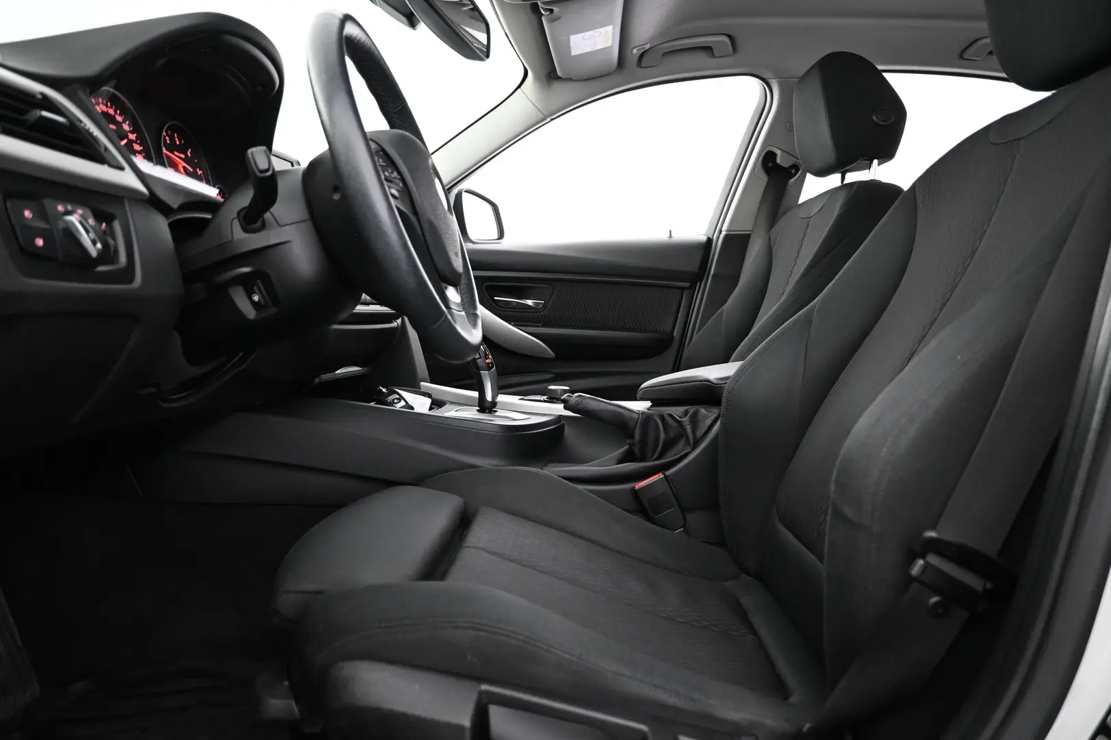 Car Image - 791zJv9Z1QOh0skAmnxfYd