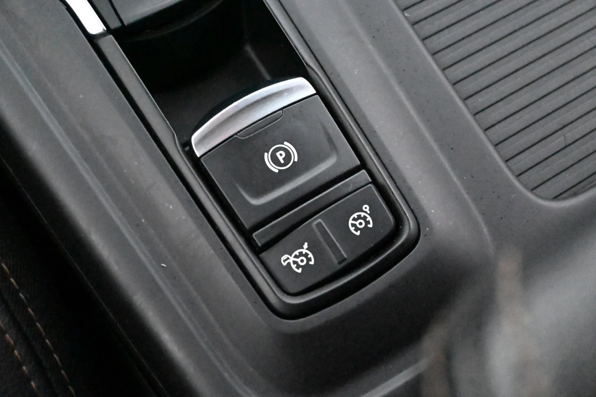 Car Image - 204vQF973EU9252FhTqrVV