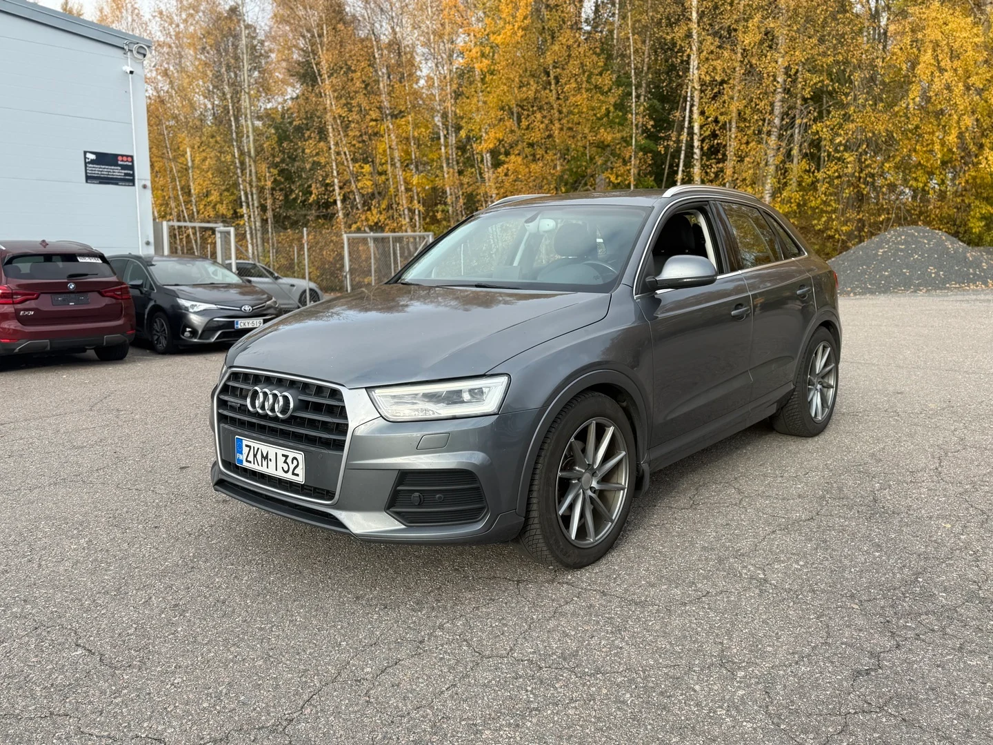 Car Image - 3RCLyu2sFYxw3xlWaQ3asQ