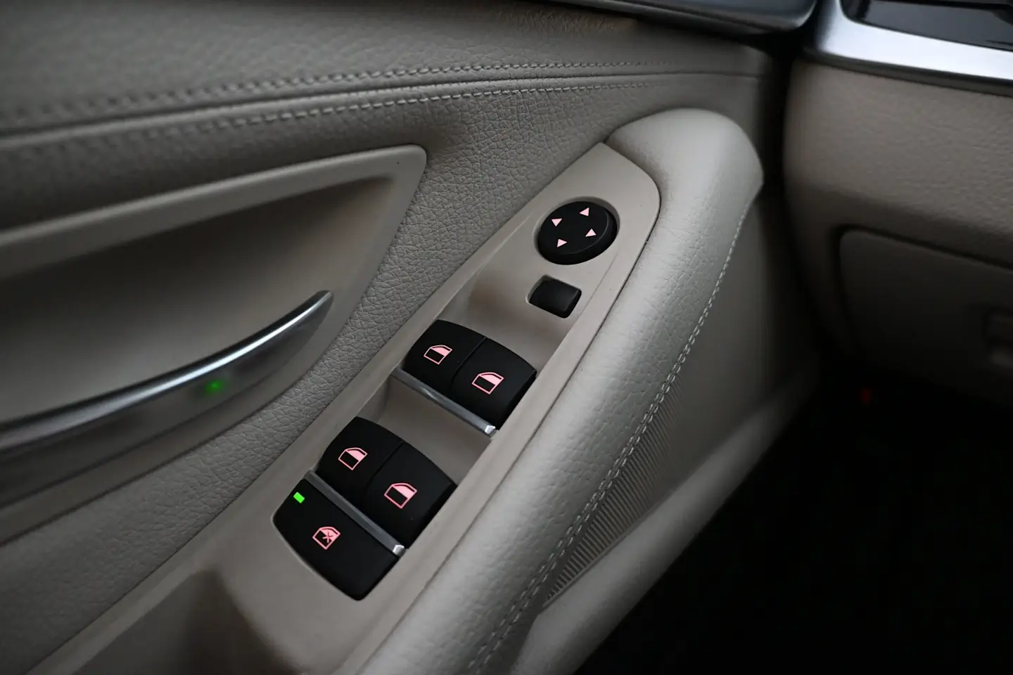 Car Image - 2pIdBi61X9WtlPhzg7fHk8