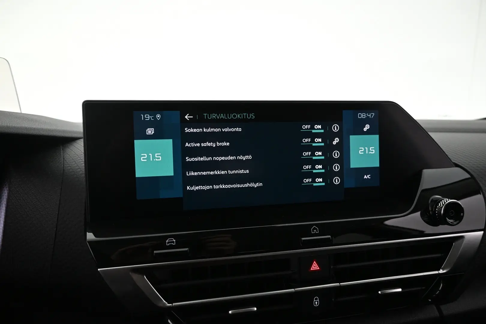 Car Image - 14IBUCQfHLb7pf6Lt3eP2n