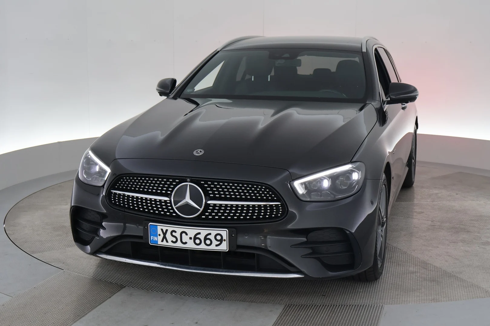 Car Image - 2gRDuRbbyuj6ye9azaan6s