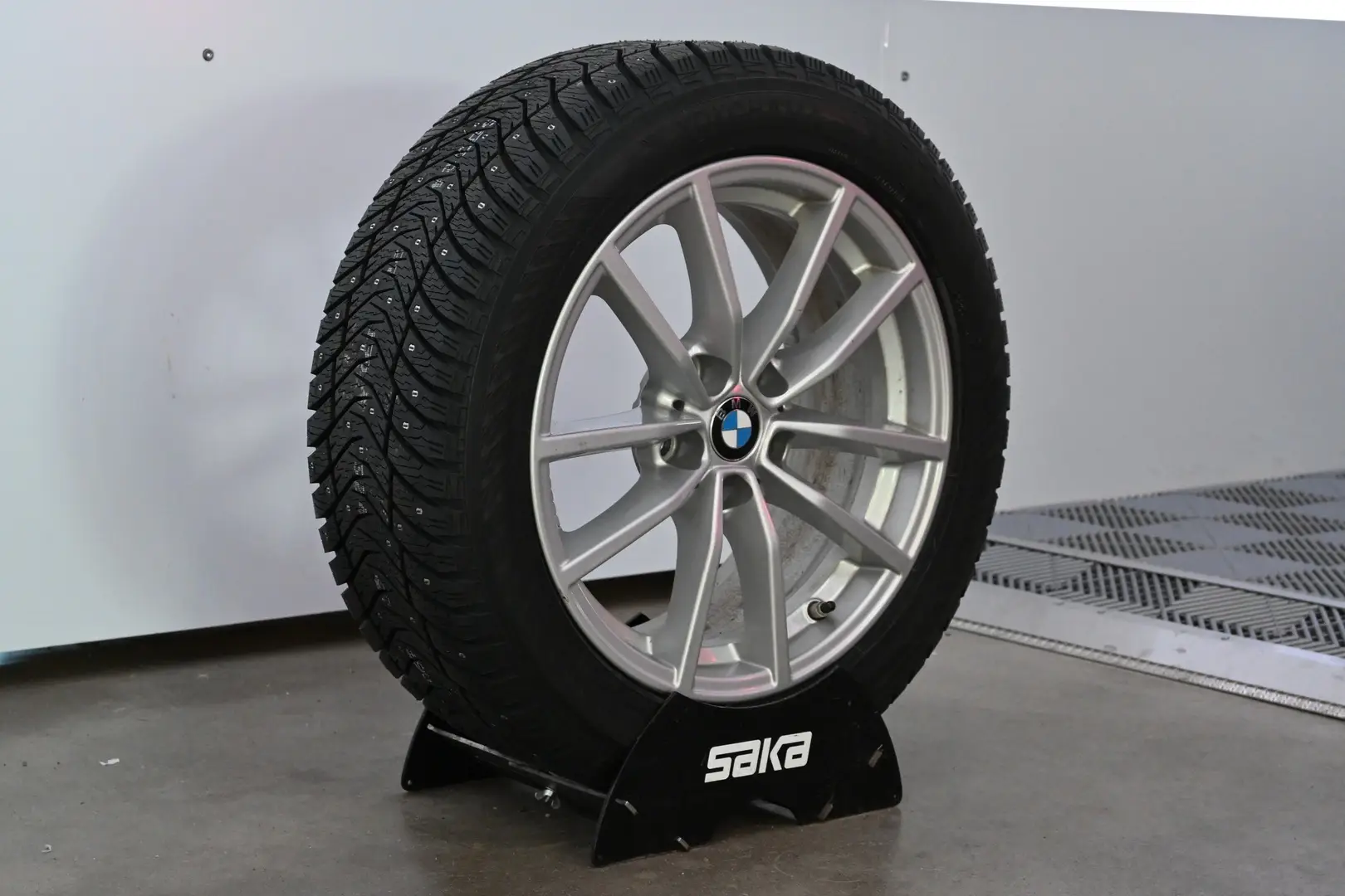 Car Image - W7nJhV8wku5jfss16vAde