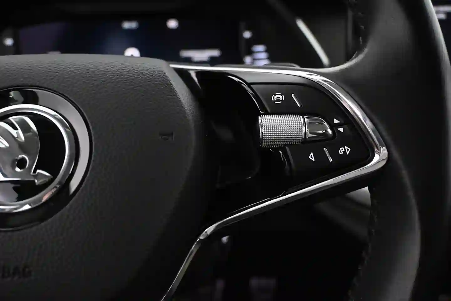 Car Image - 2hOzY5et5VgFlV8DfZG6vr