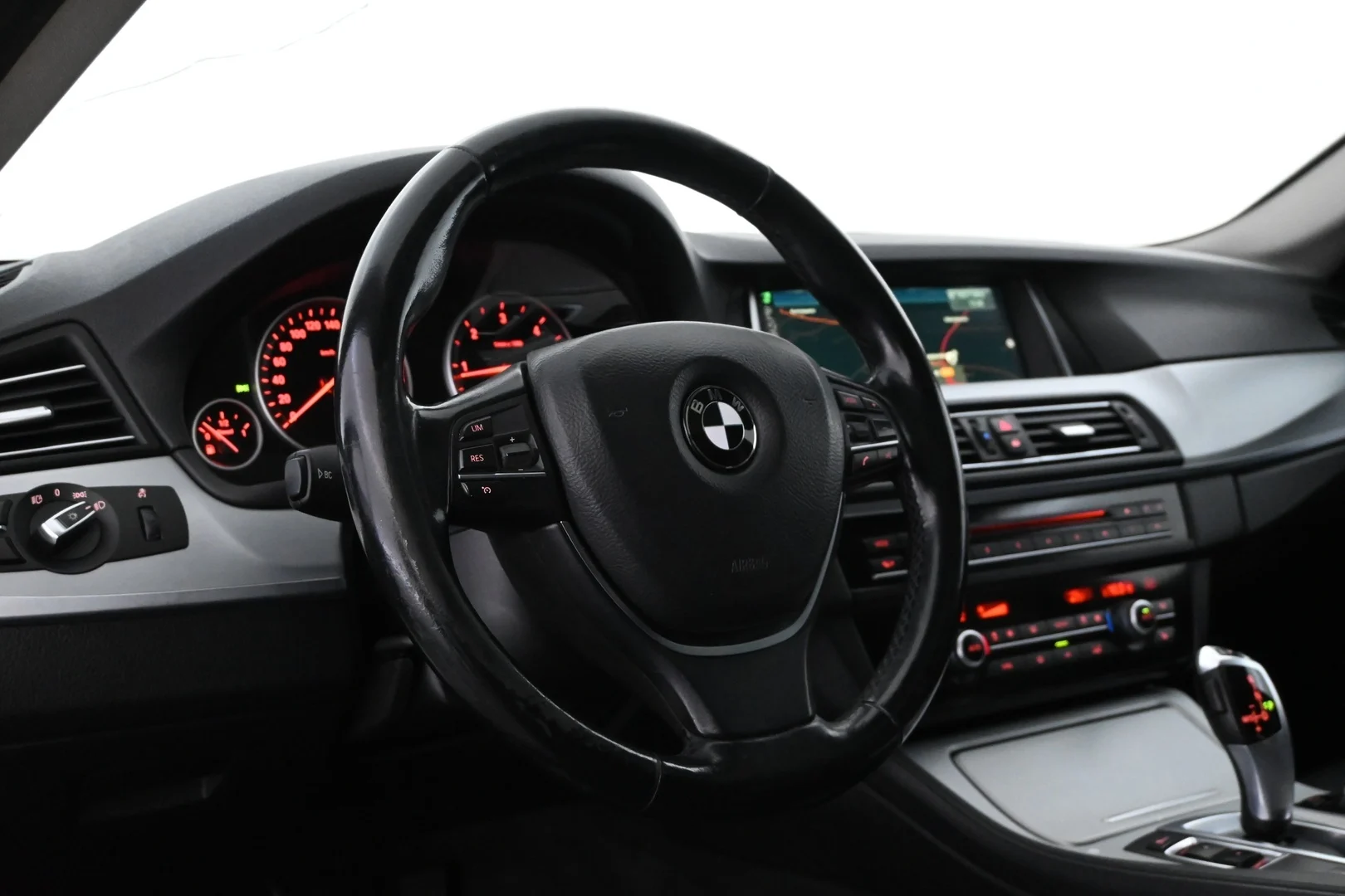 Car Image - 5WIBnfsVy1T310zEmzGPzX